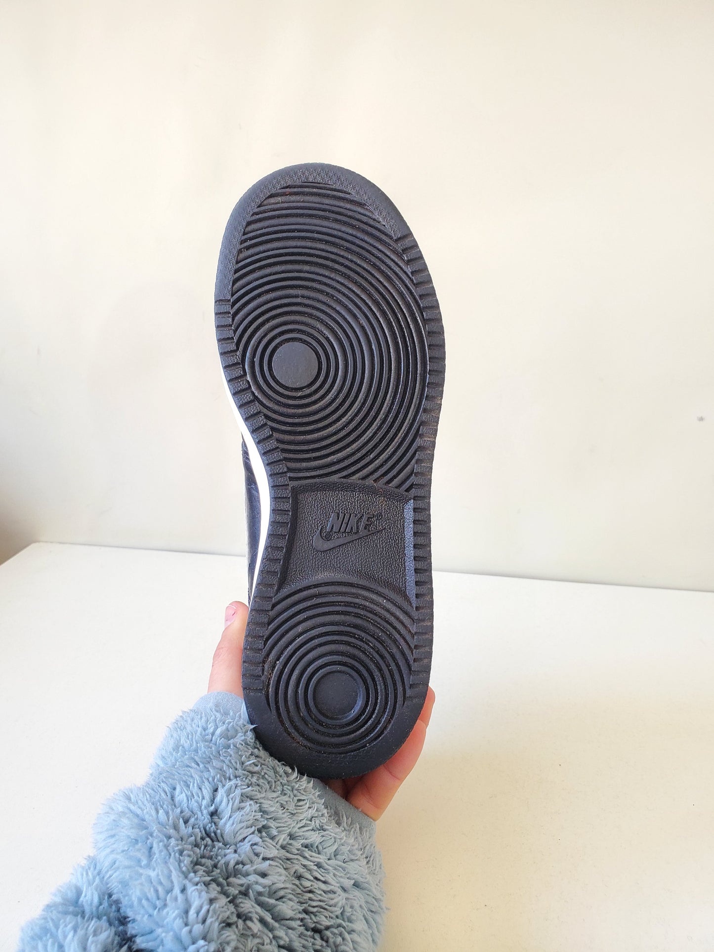 NIKE ORIGINAL KOZNI PATIKI BR 38 CM 24