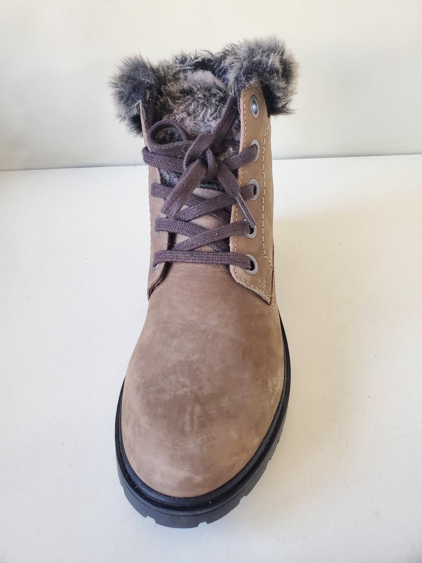 PAUL GREEN NOVI ORIGINAL KOZNI CIZMI BR 40