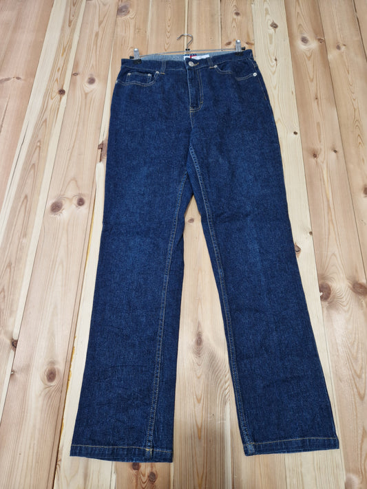 TOMMY HILFIGER XHINSE PËR FEMRA ME PËRMASIA 10