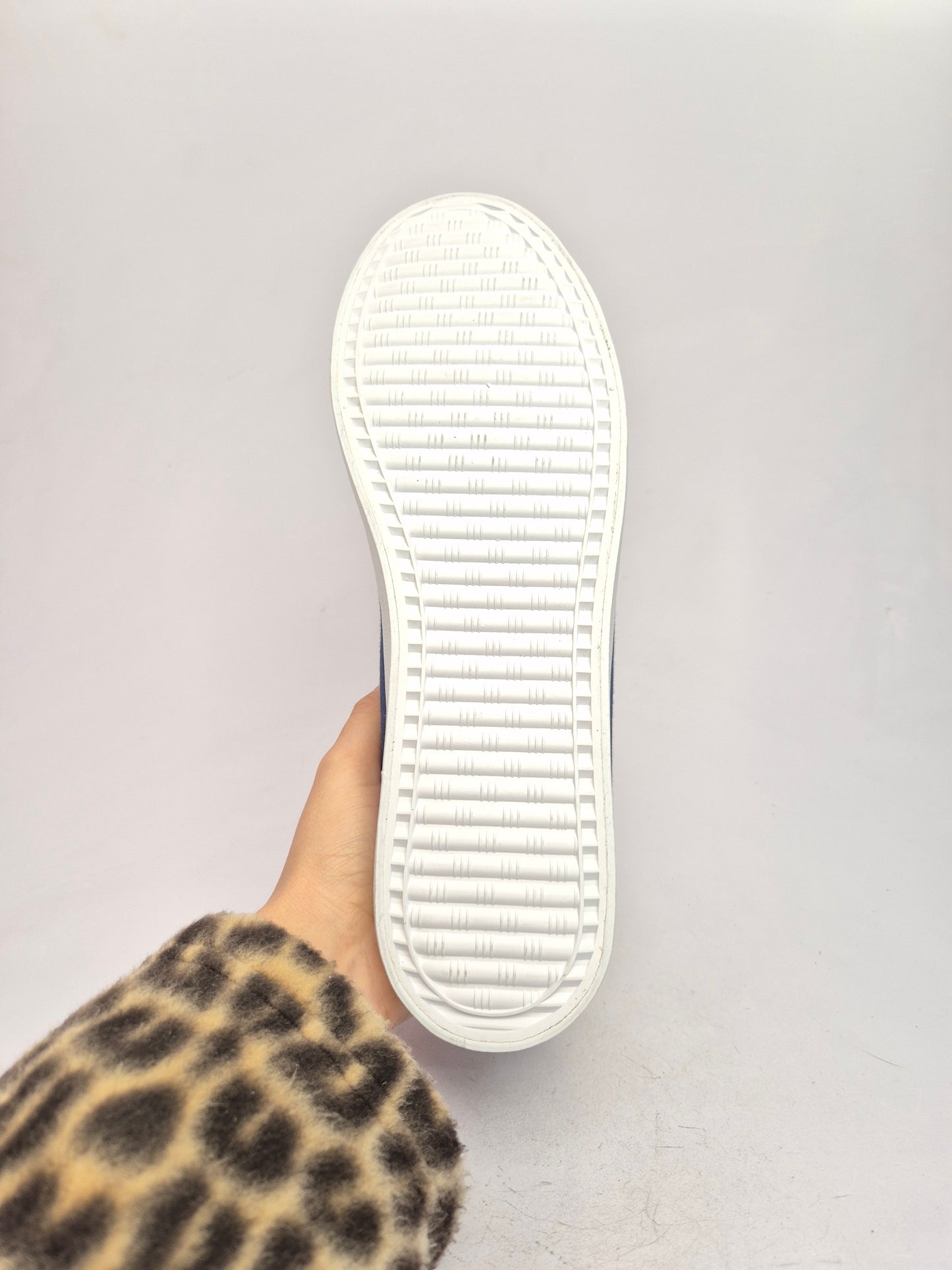 PIER ONE NOVI ORIGINAL PATIKI BR 44