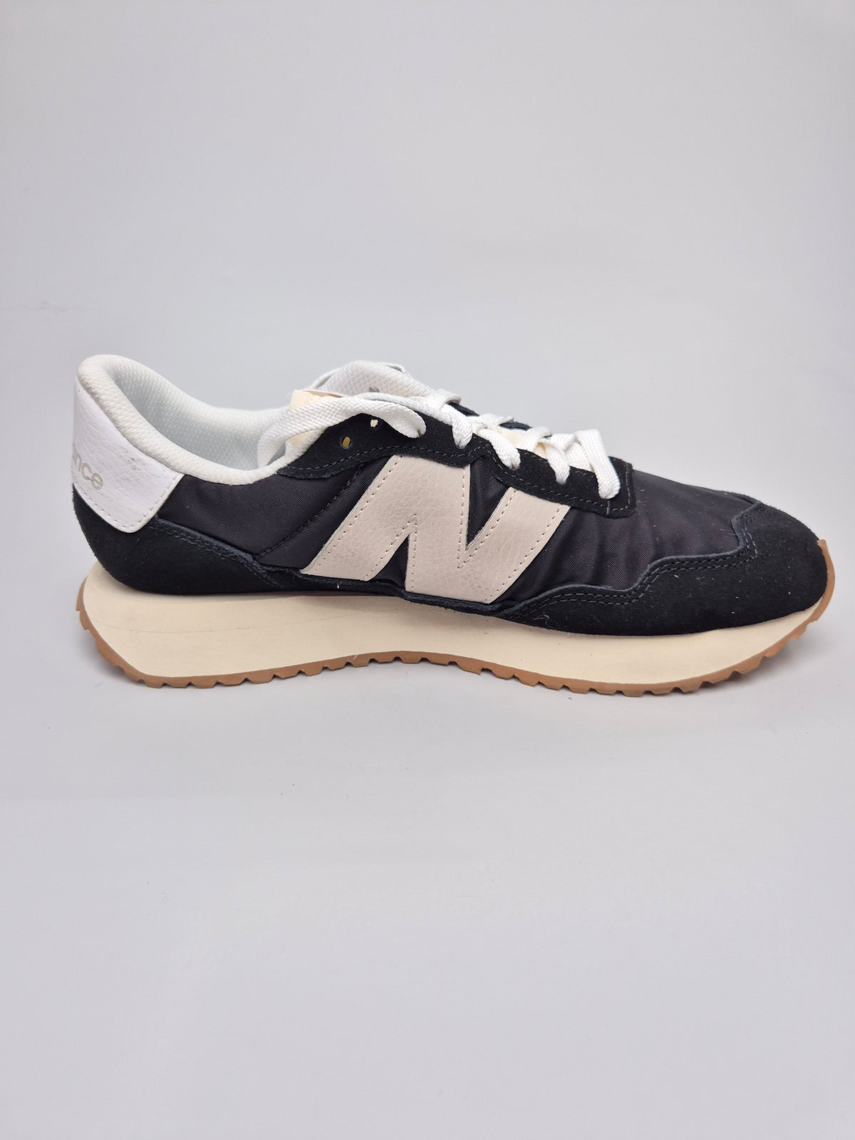 NEW BALANCE NOVI ORIGINAL PATIKI BR 42.5