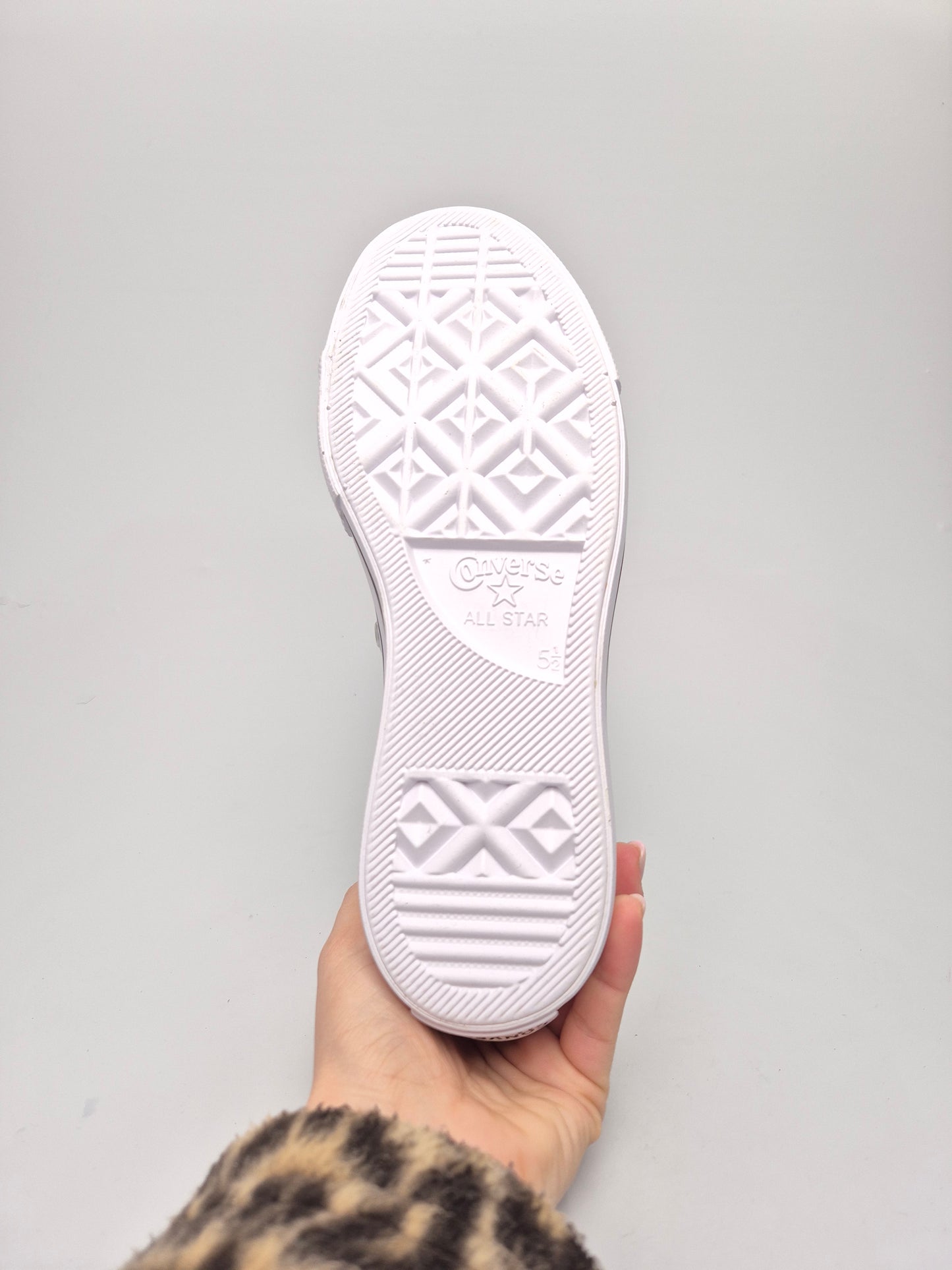 CONVERSE NOVI ORIGINAL KOZNI PATIKI BR 38