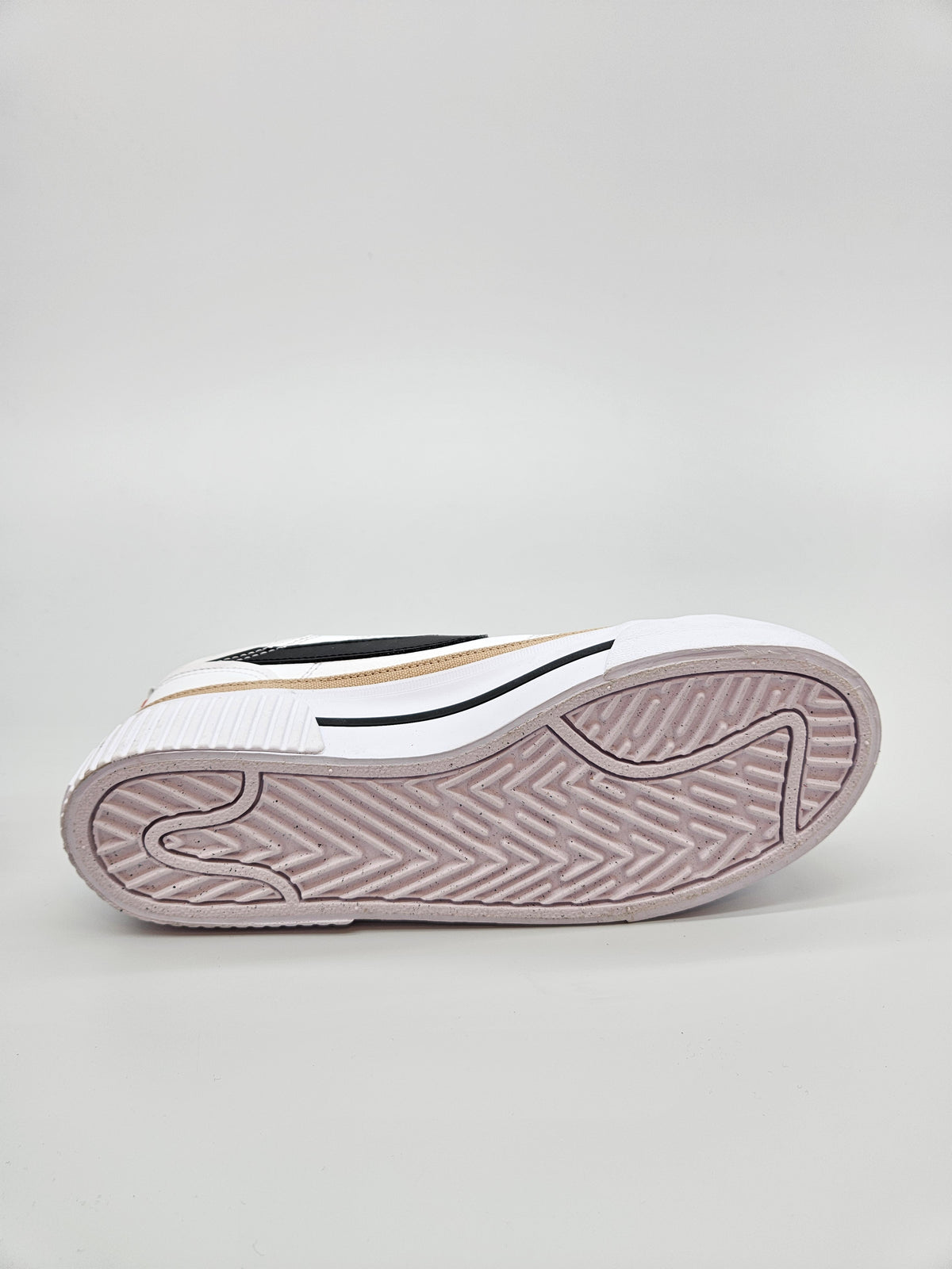 NIKE NOVI ORIGINAL PATIKI BR 39