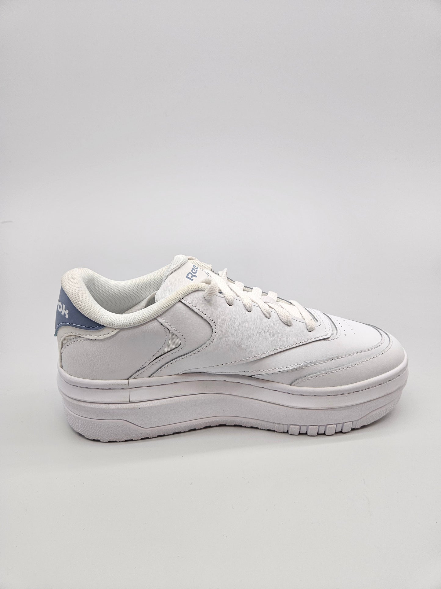 REEBOK NOVI ORIGINAL PATIKI BR 39