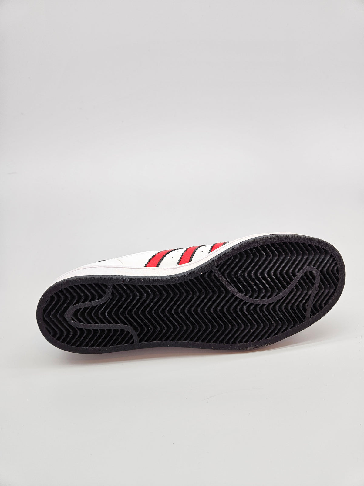 ADIDAS SUPERSTAR NOVI ORIGINAL PATIKI BR 38.5