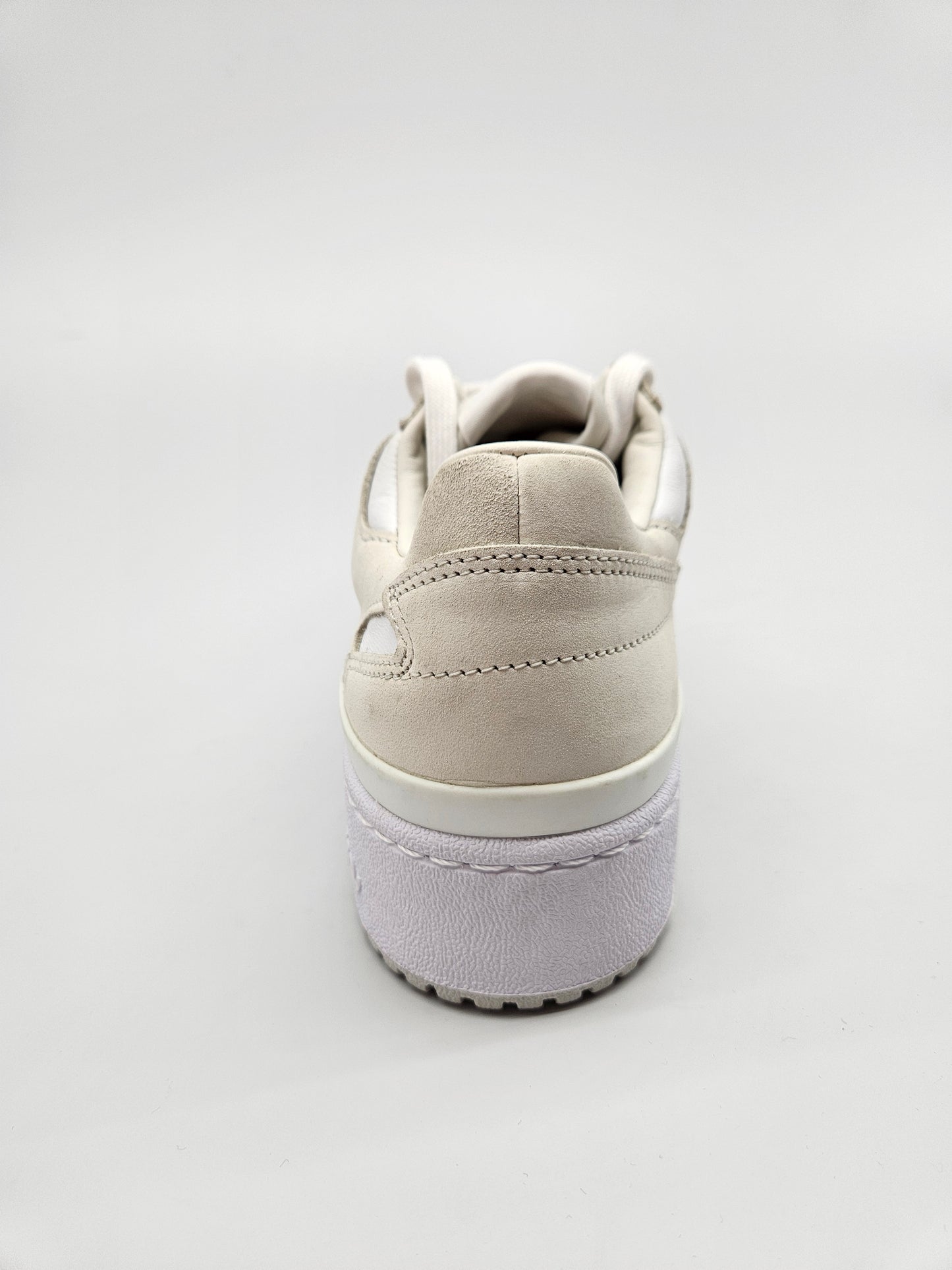 ADIDAS NOVI ORIGINAL PATIKI BR 40.5