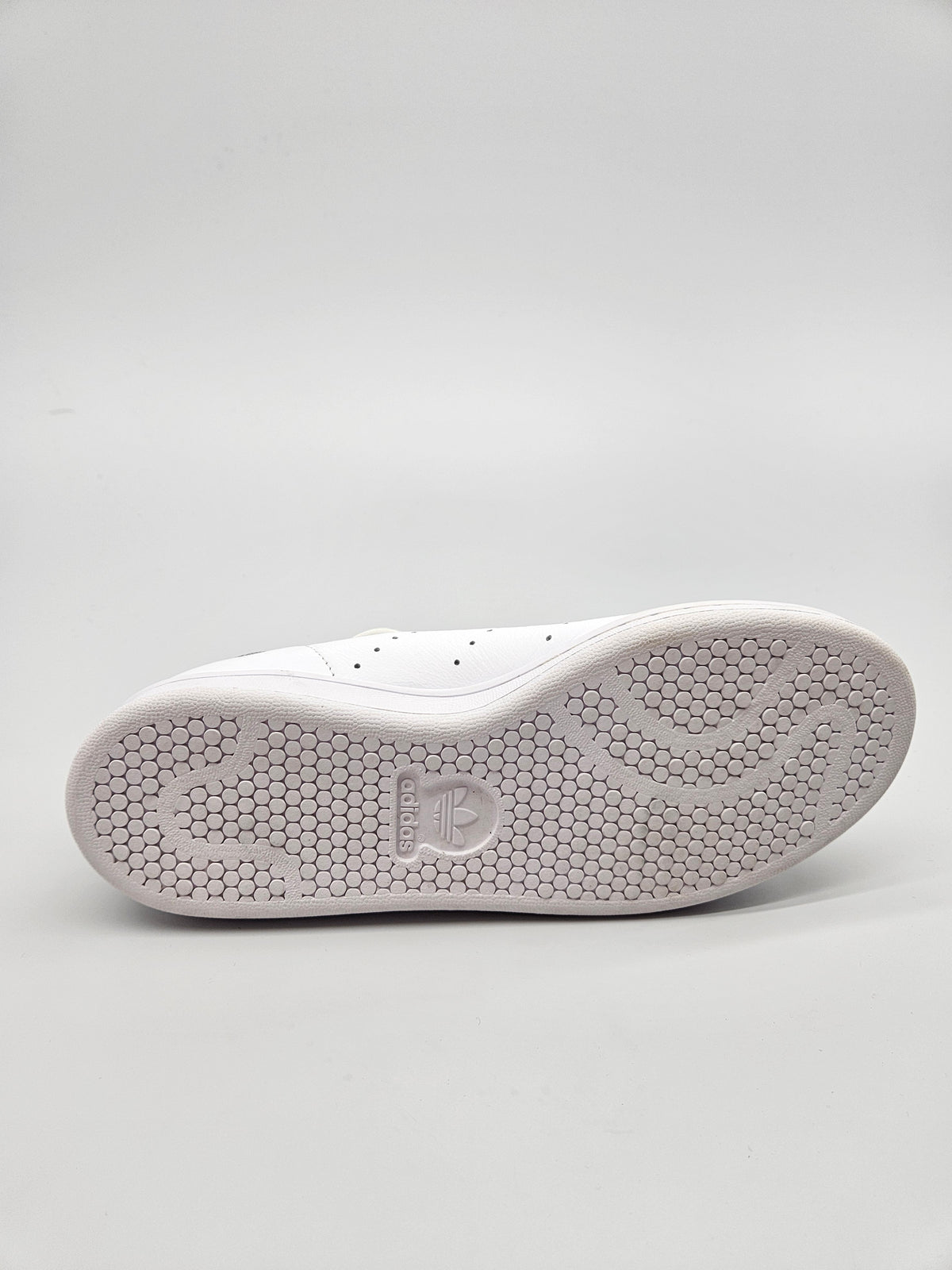 ADIDAS NOVI ORIGINAL PATIKI BR 39