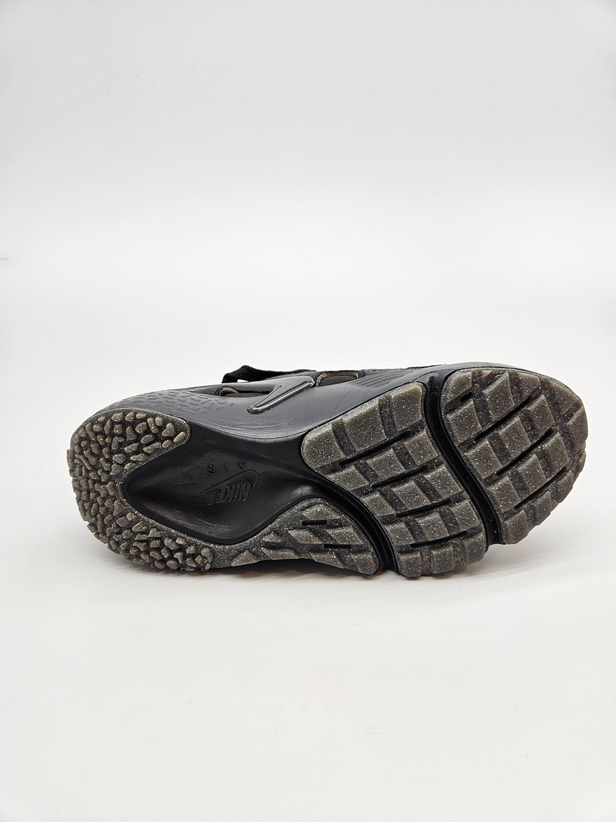 NIKE NOVI ORIGINAL PATIKI BR 38