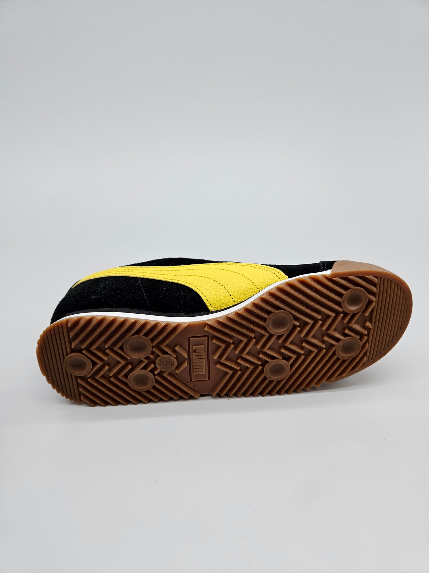 PUMA NOVI ORIGINAL PATIKI BR 38