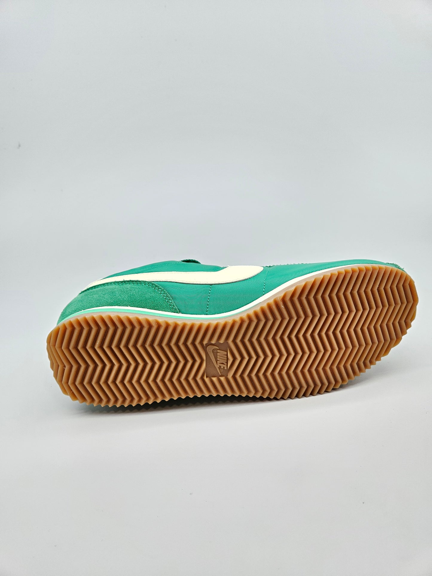 NIKE NOVI ORIGINAL PATIKI BR 42.5