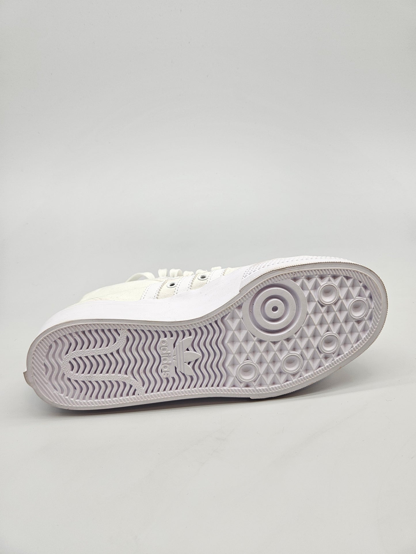 ADIDAS NOVI ORIGINAL PATIKI BR 40