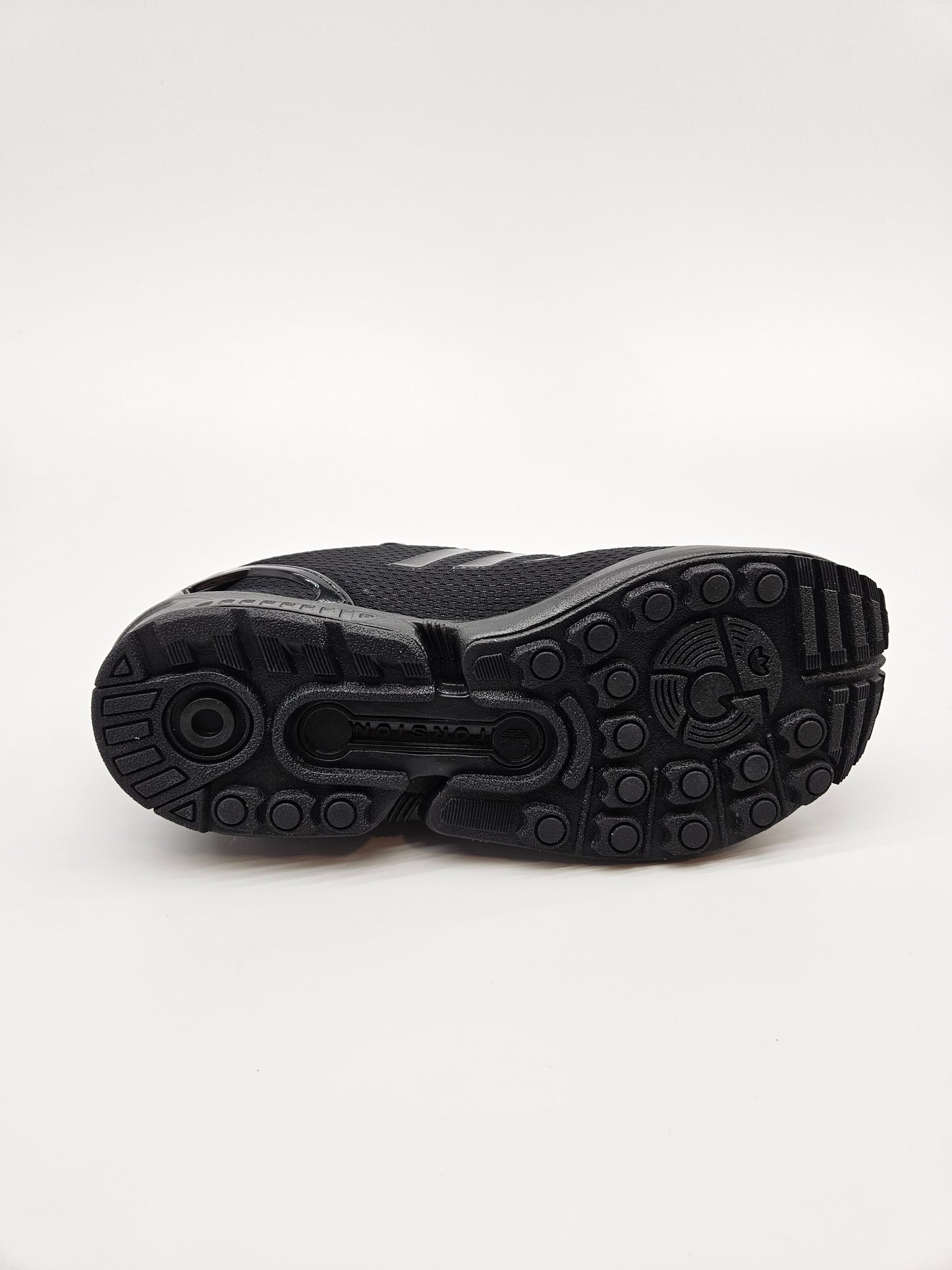 ADIDAS NOVI ORIGINAL PATIKI BR 38.5