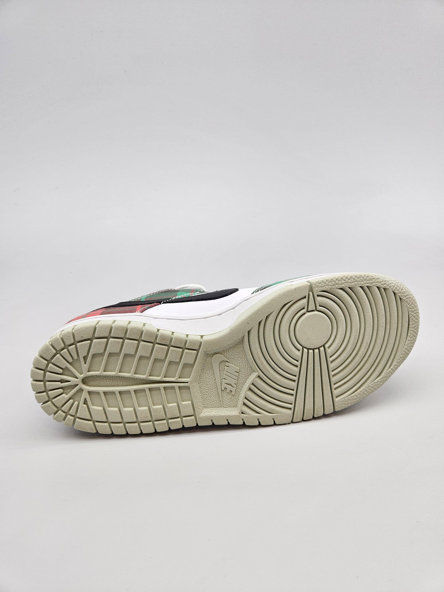 NIKE NOVI ORIGINAL PATIKI BR 40