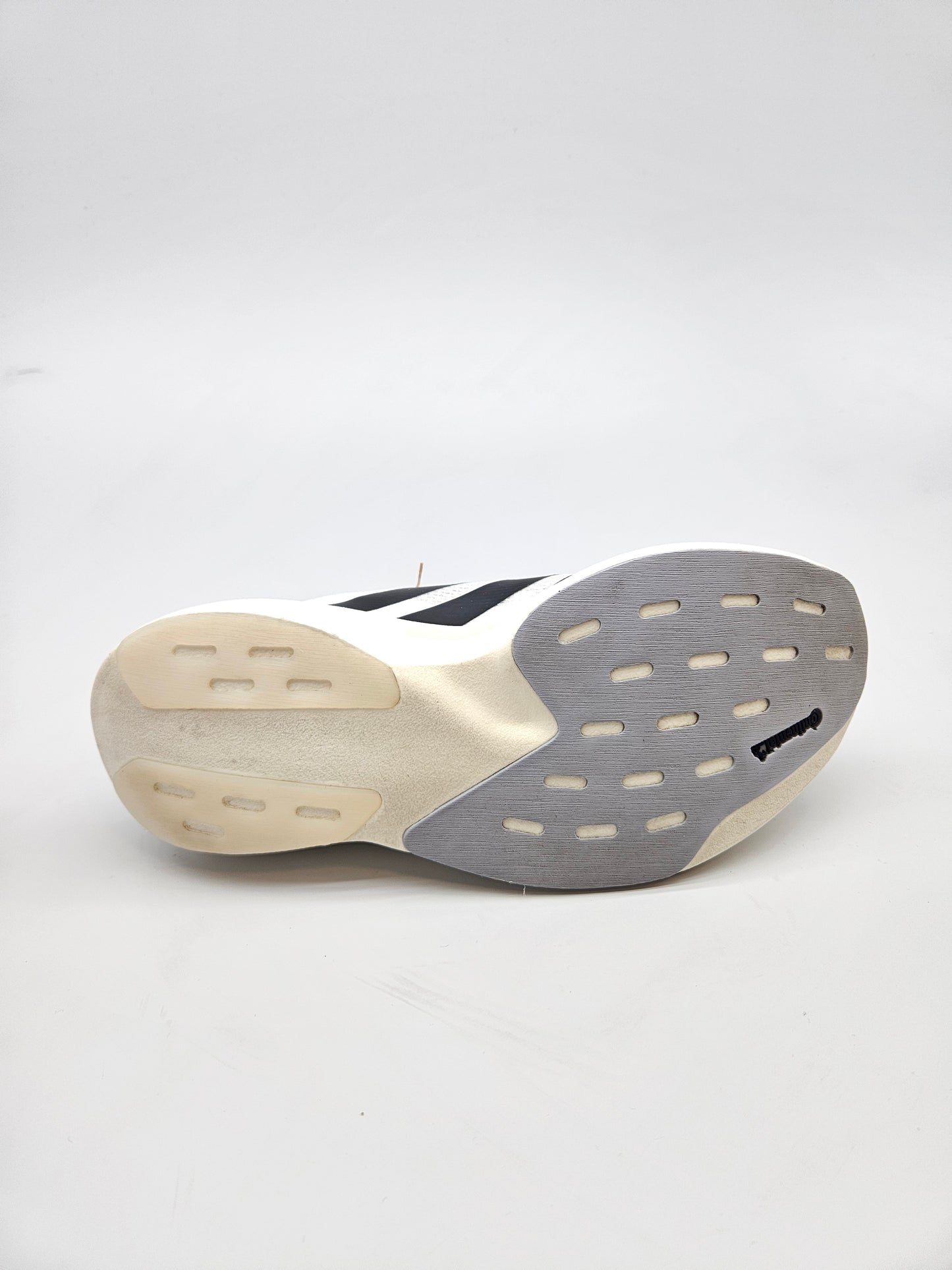 ADIDAS NOVI ORIGINAL PATIKI BR 38.5