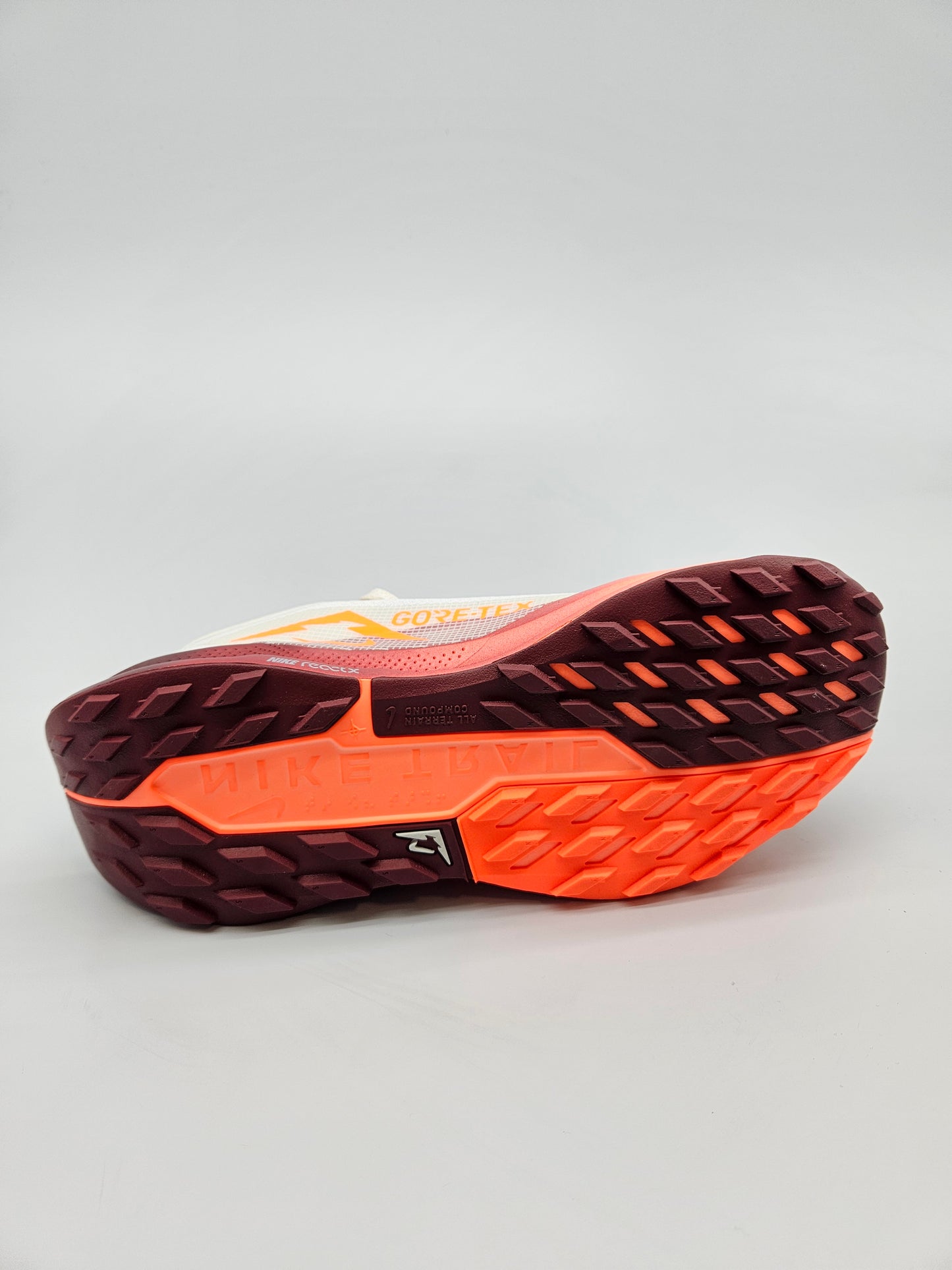 NIKE GORETEX NOVI ORIGINAL PATIKI BR 39
