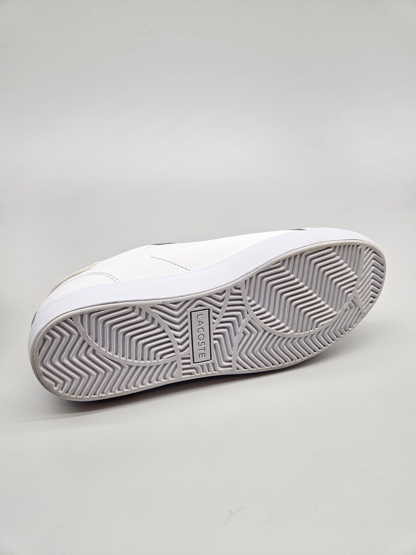 LACOSTE NOVI ORIGINAL PATIKI BR 38