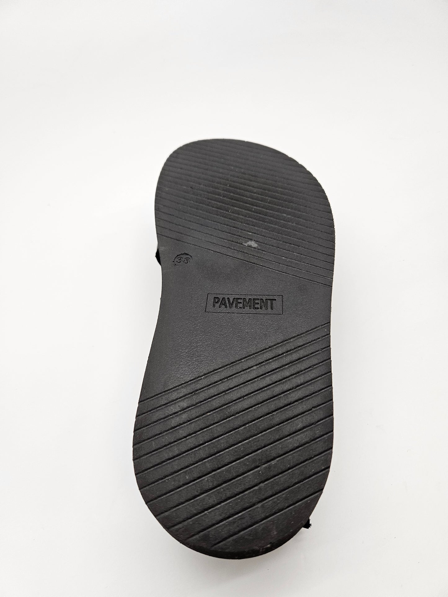 PAVEMENT ORIGINAL KOZNI SANDALKI BR 38