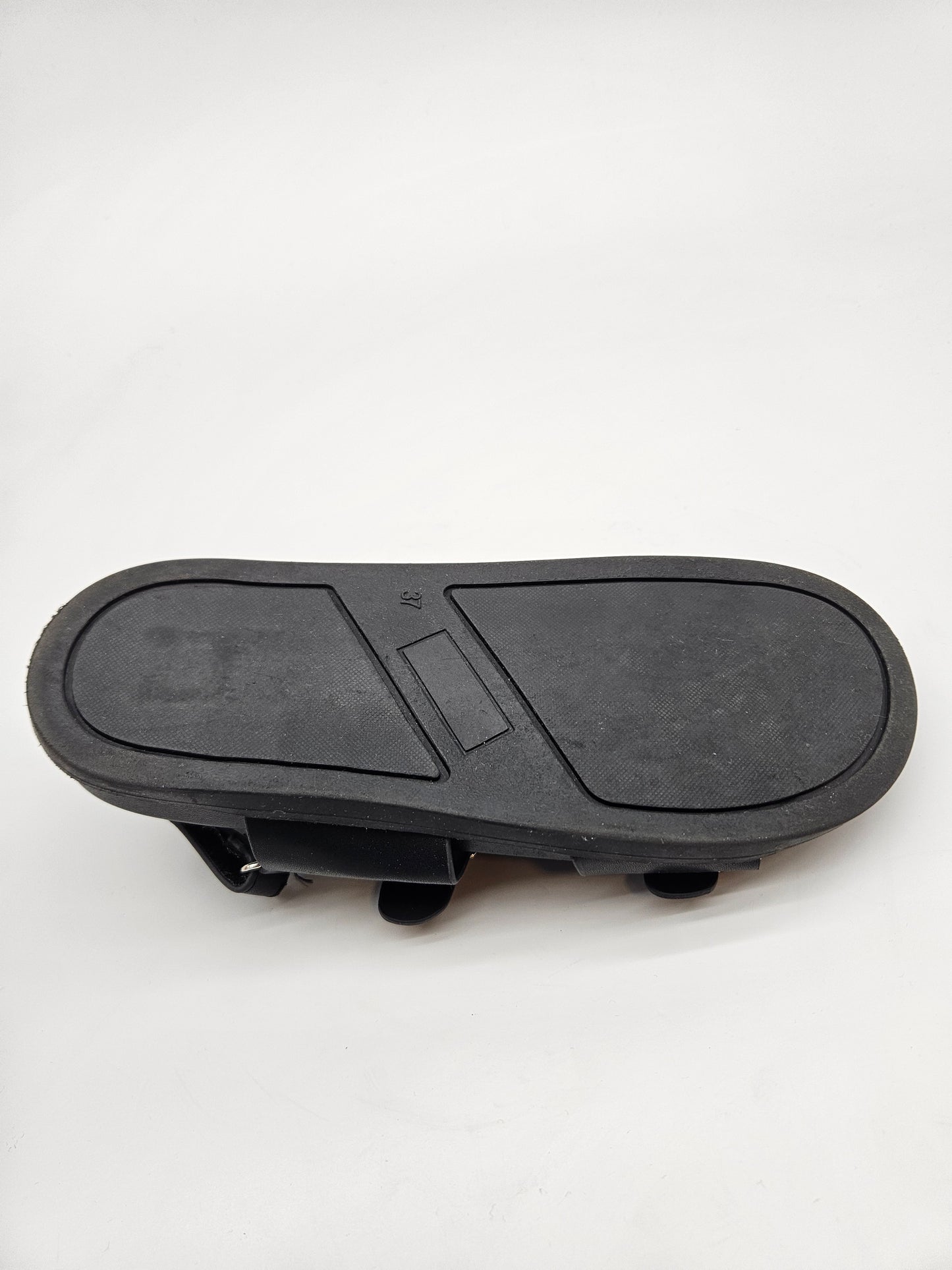 YOURTURN ORIGINAL SANDALKI BR 37