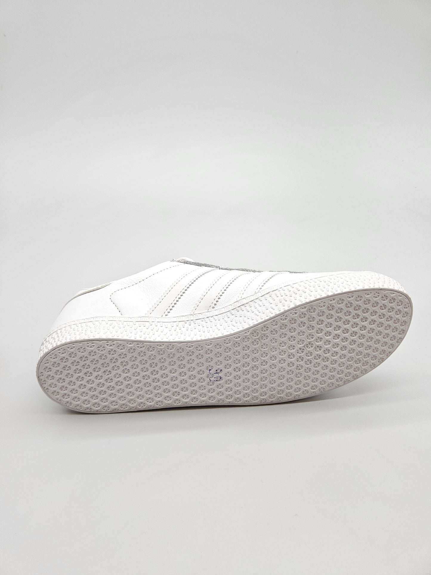 ADIDAS NOVI ORIGINAL PATIKI BR 37