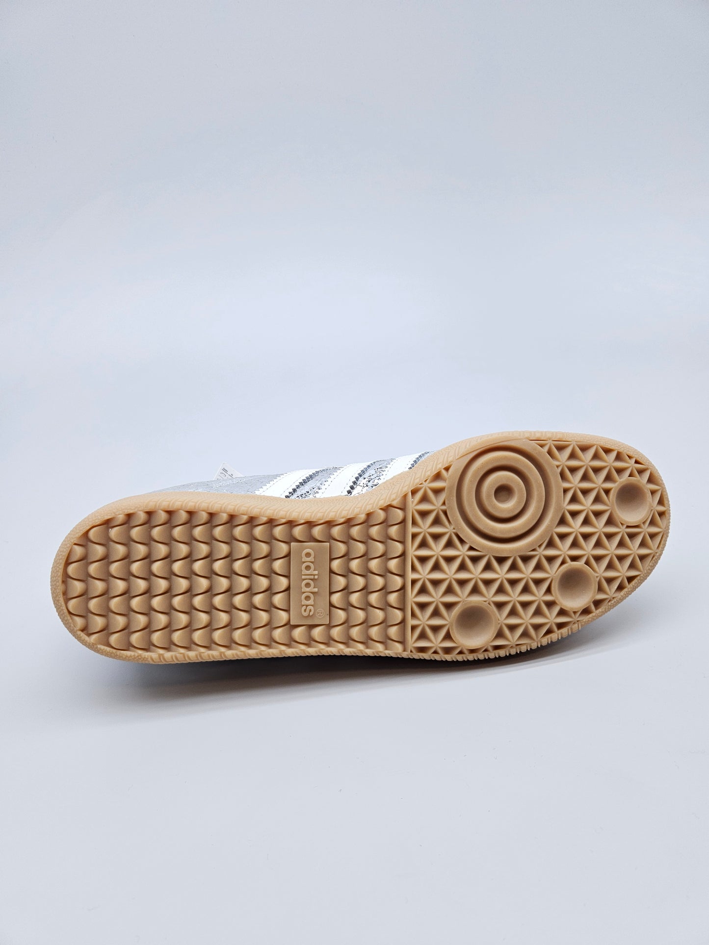 ADIDAS NOVI ORIGINAL PATIKI BR 41