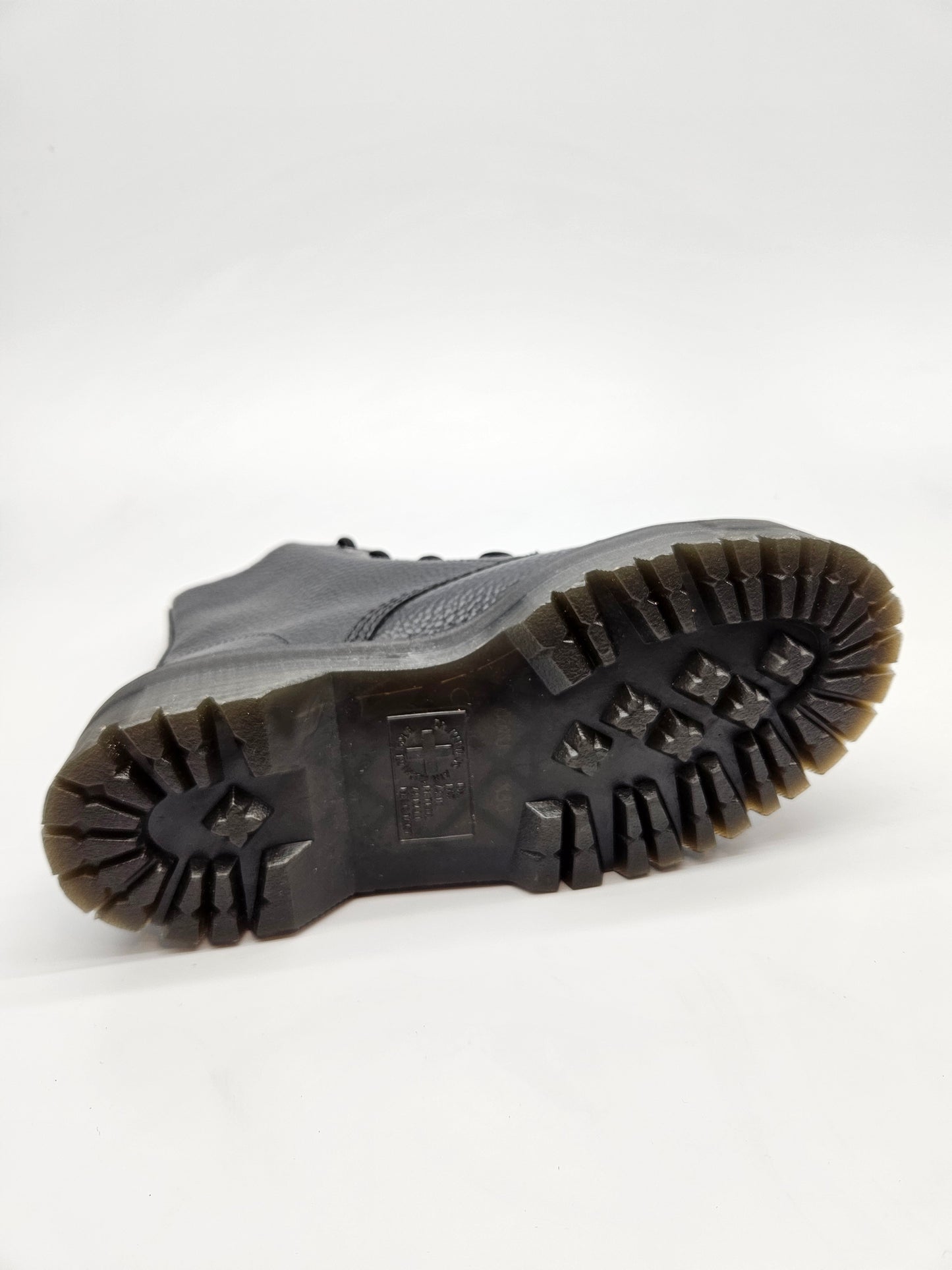 DR MARTINS NOVI ORIGINAL KOZNI CIZMI BR 39