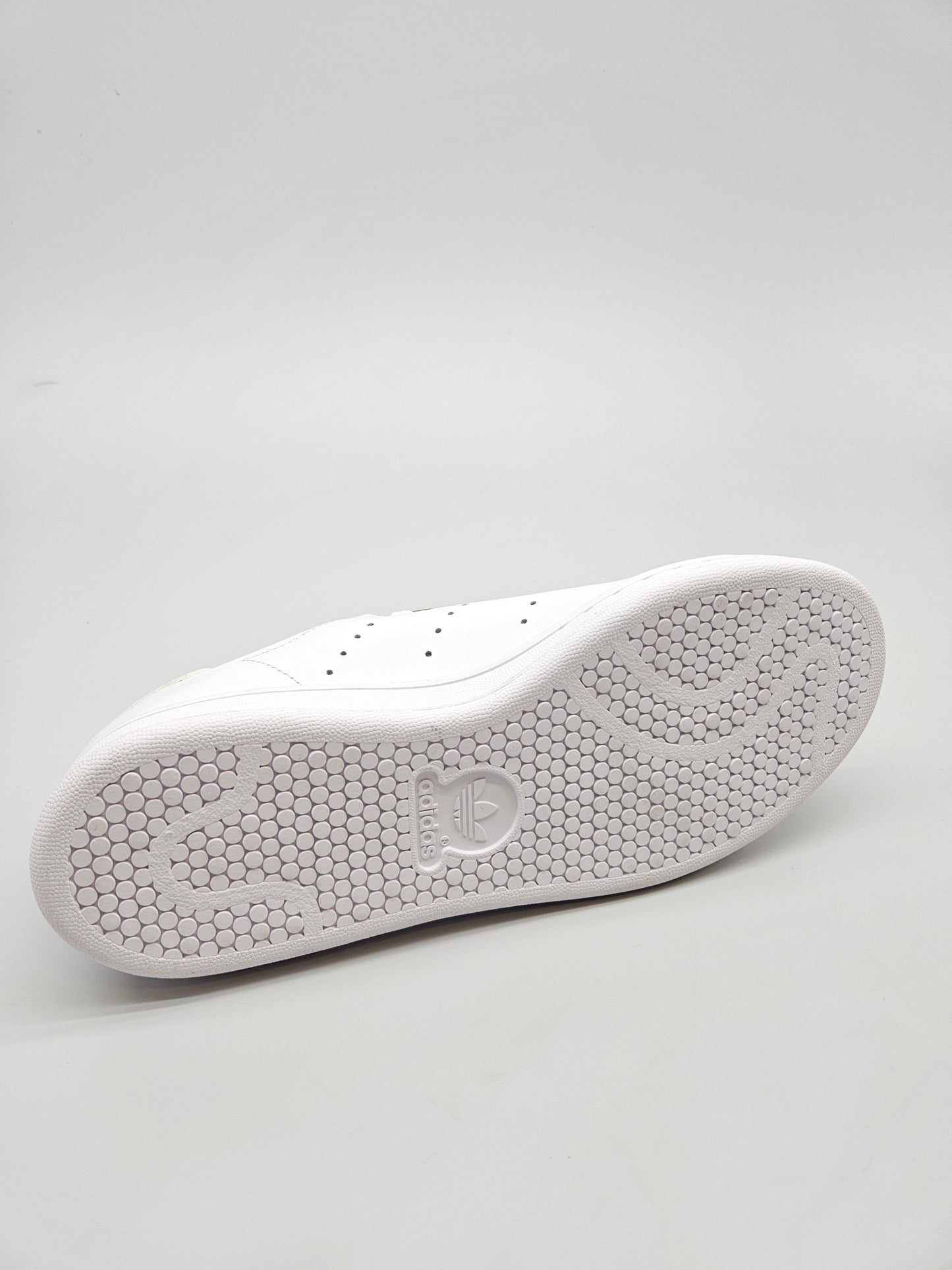 ADIDAS NOVI ORIGINAL PATIKI BR 39