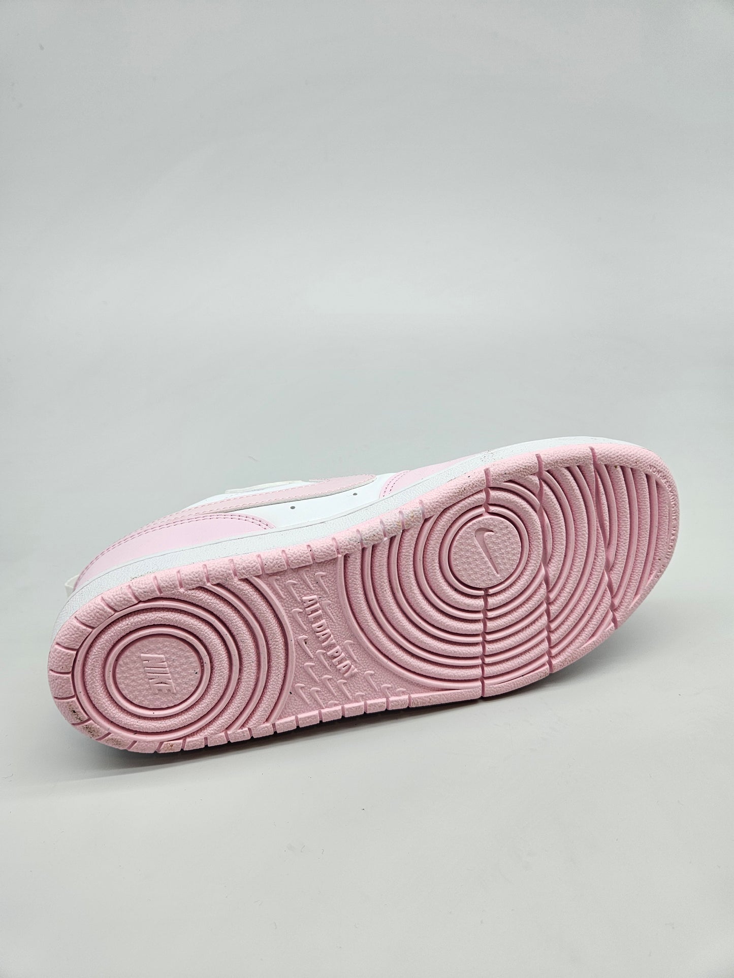 NIKE NOVI ORIGINAL PATIKI BR 34