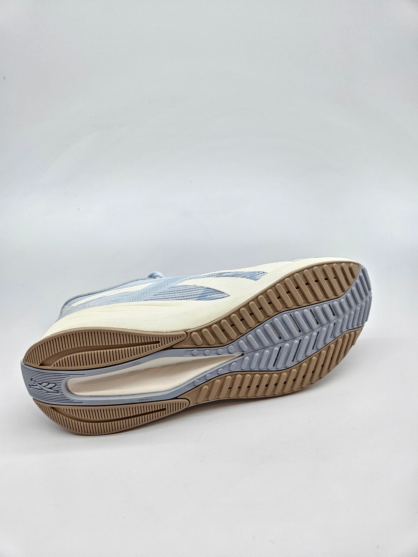 REEBOK NOVI ORIGINAL PATIKI BR 42