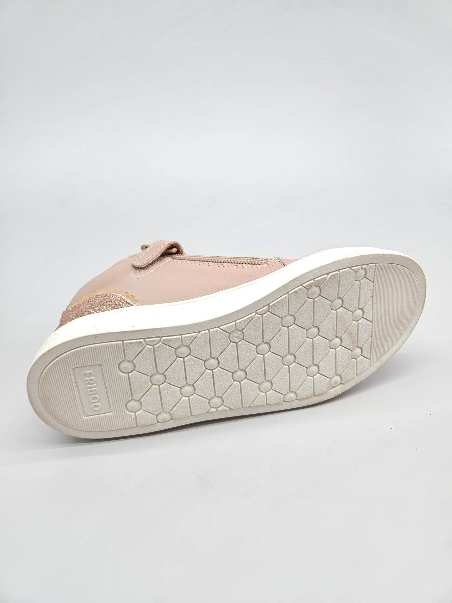 FRIBOO ORIGINAL NOVI PATIKI BR 32