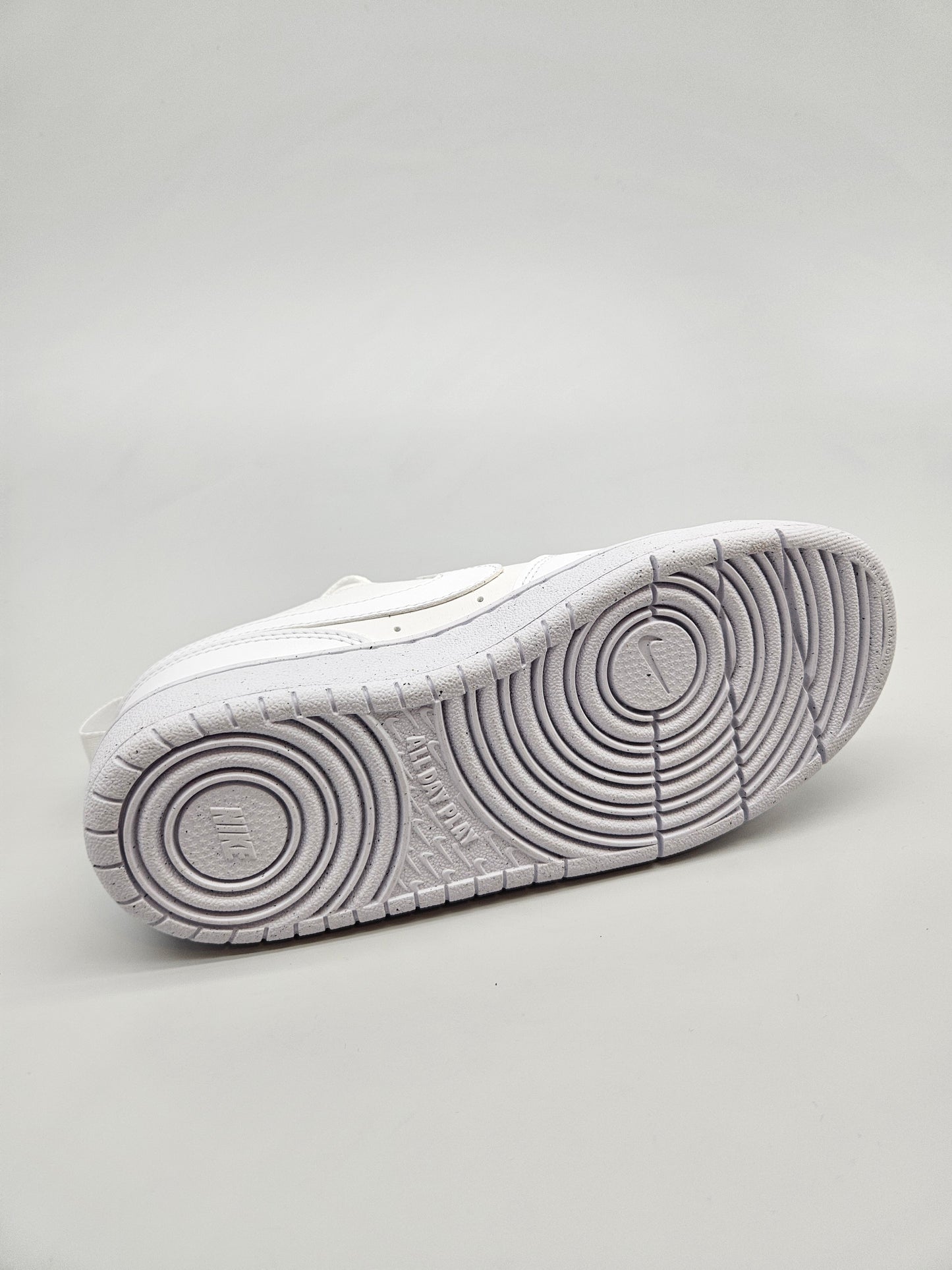 NIKE NOVI ORIGINAL PATIKI BR 36.5