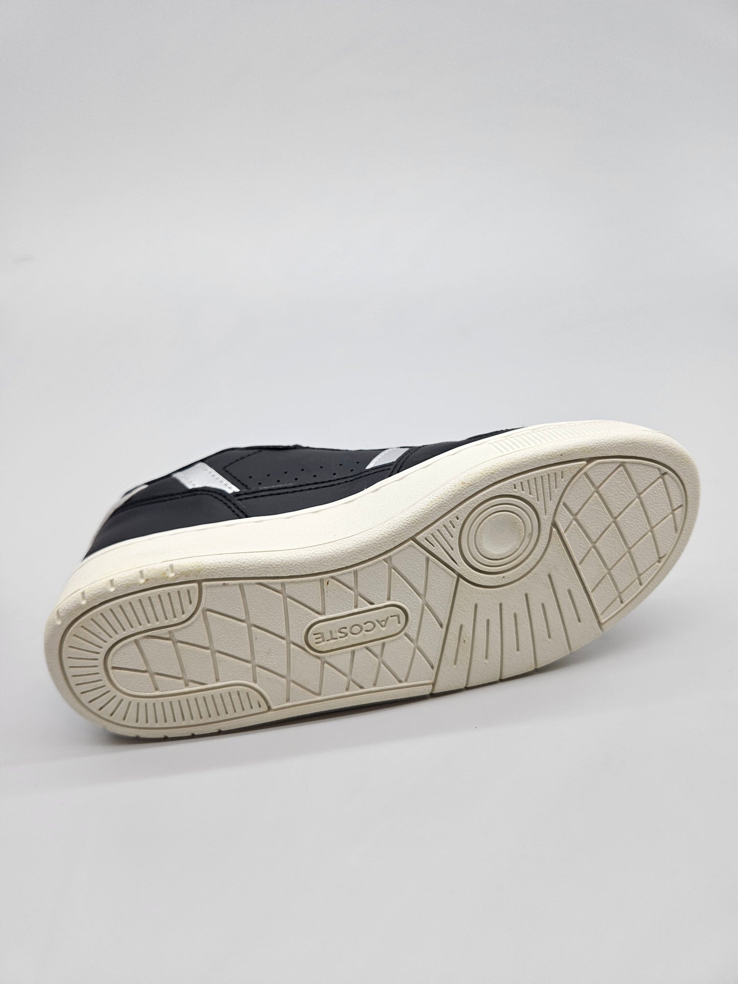 LACOSTE NOVI ORIGINAL PATIKI BR 34.5