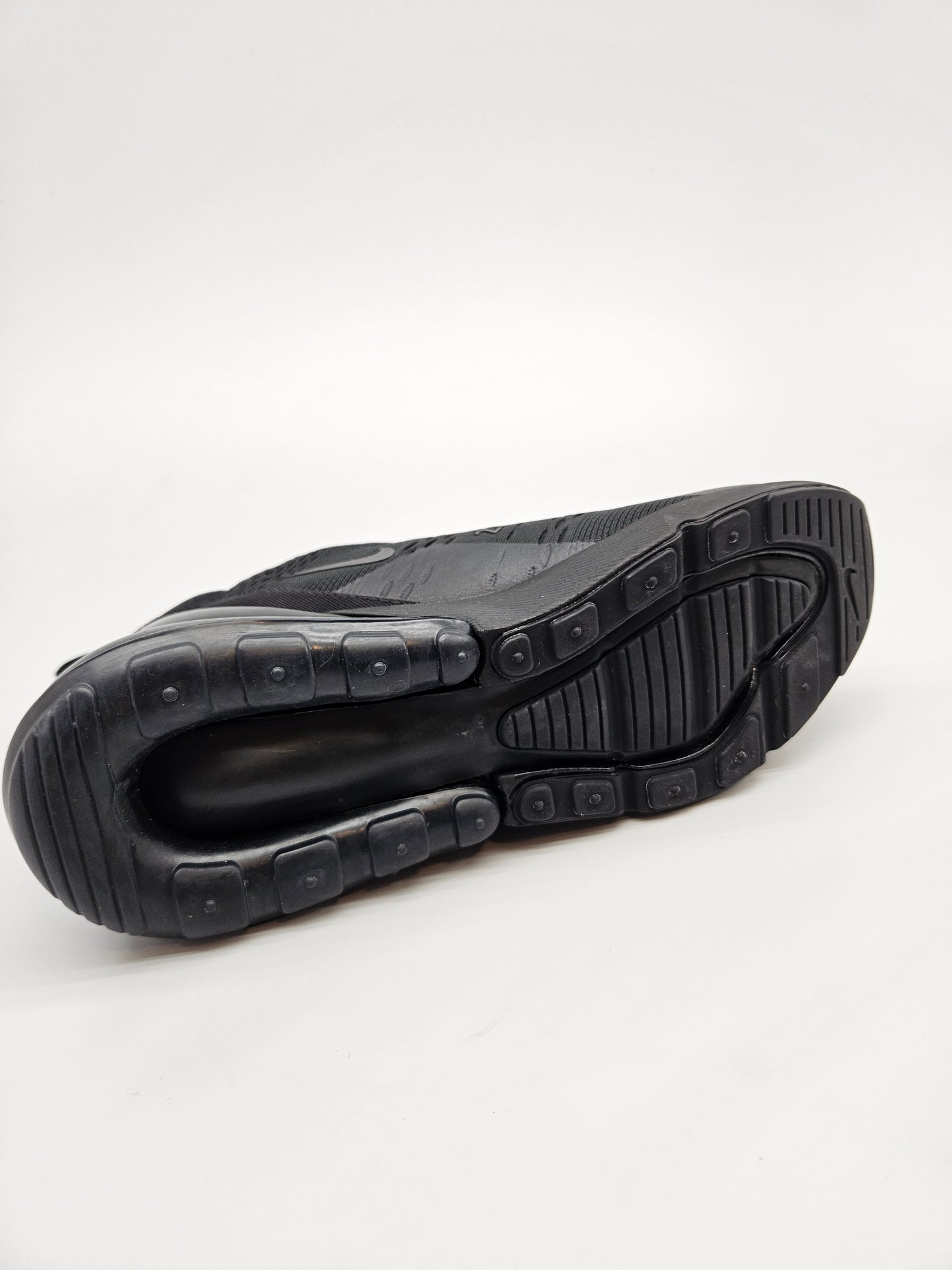 NIKE AIRMAX NOVI ORIGINAL PATIKI BR 40.5