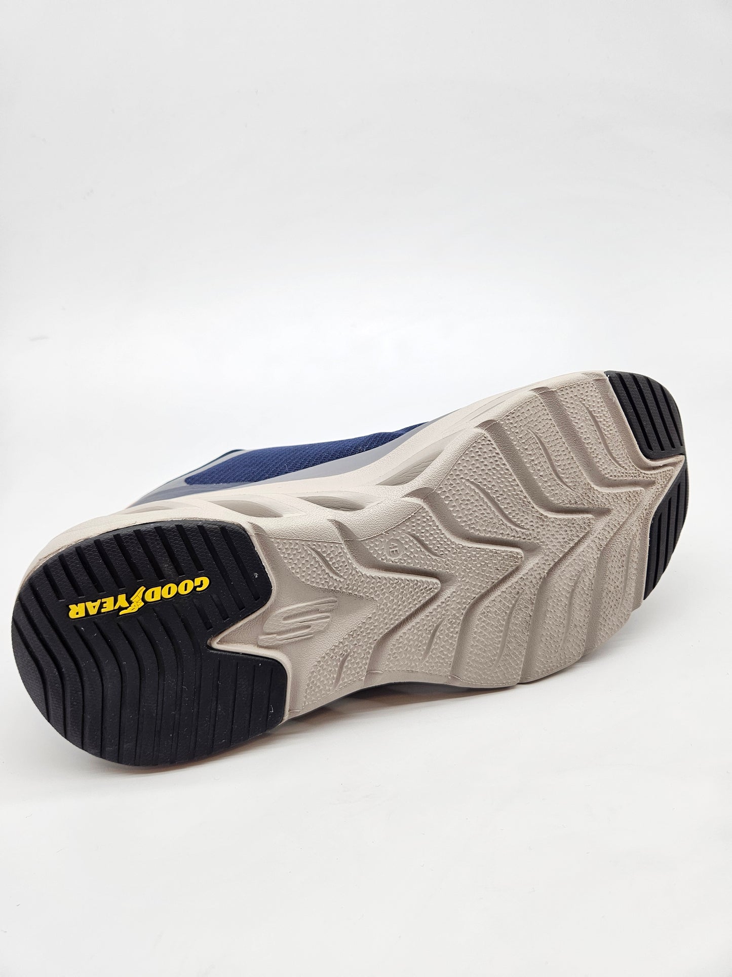 SKECHERS MEMORY ORIGINAL PATIKI BR 43