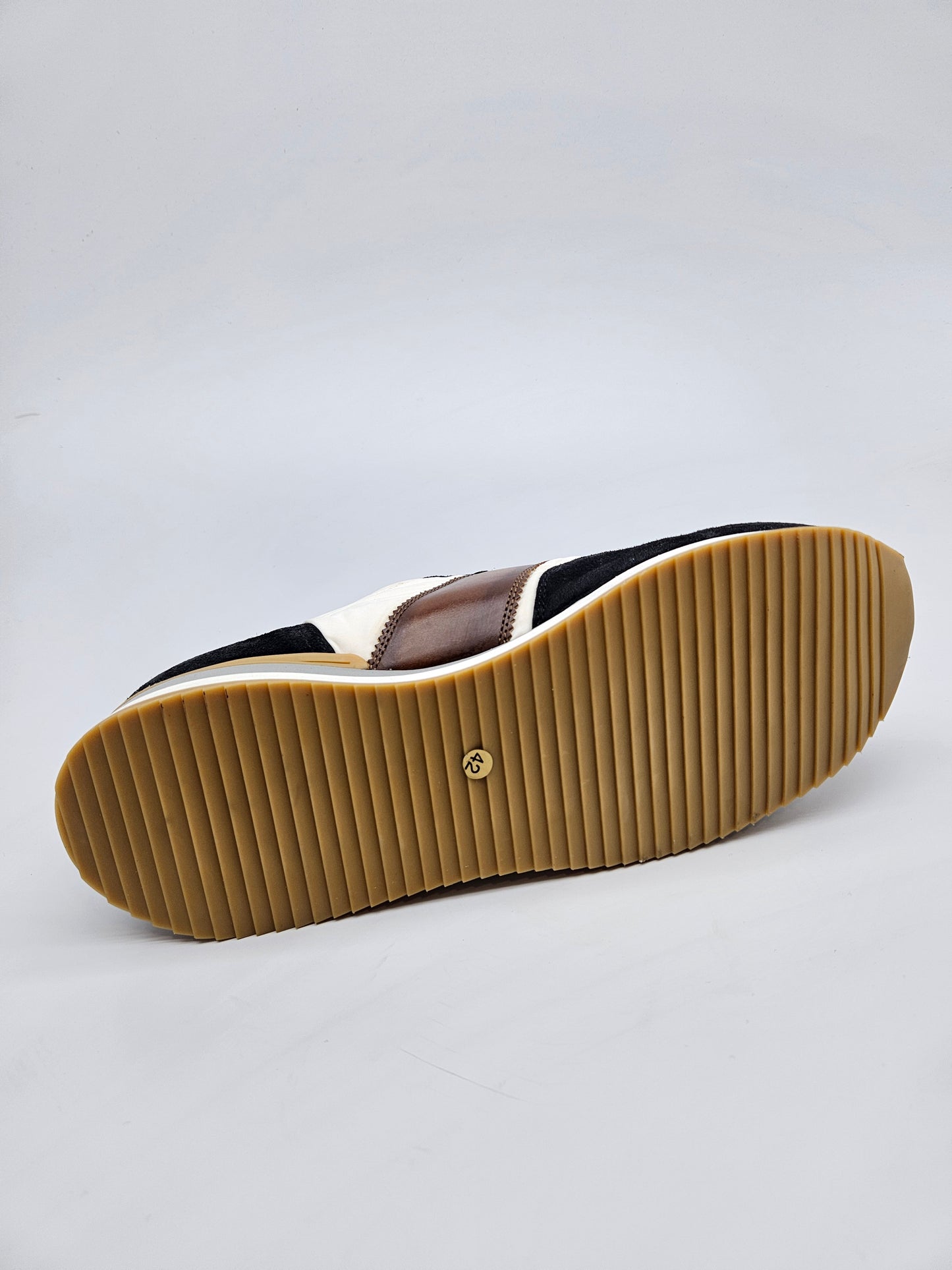 NAVYBOOT NOVI ORIGINAL PATIKI BR 42