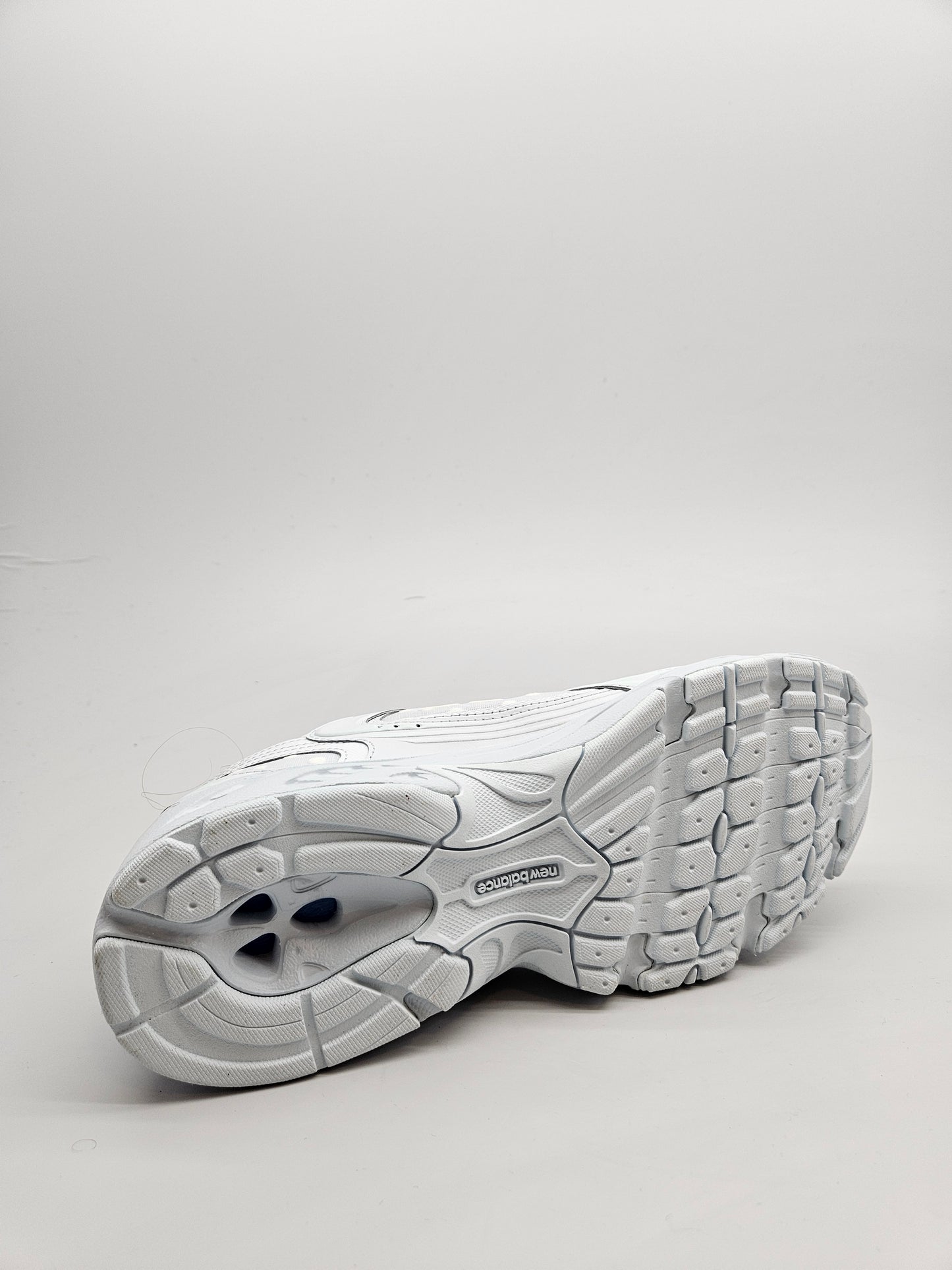 NEW BALANCE NOVI ORIGINAL PATIKI BR 42.5