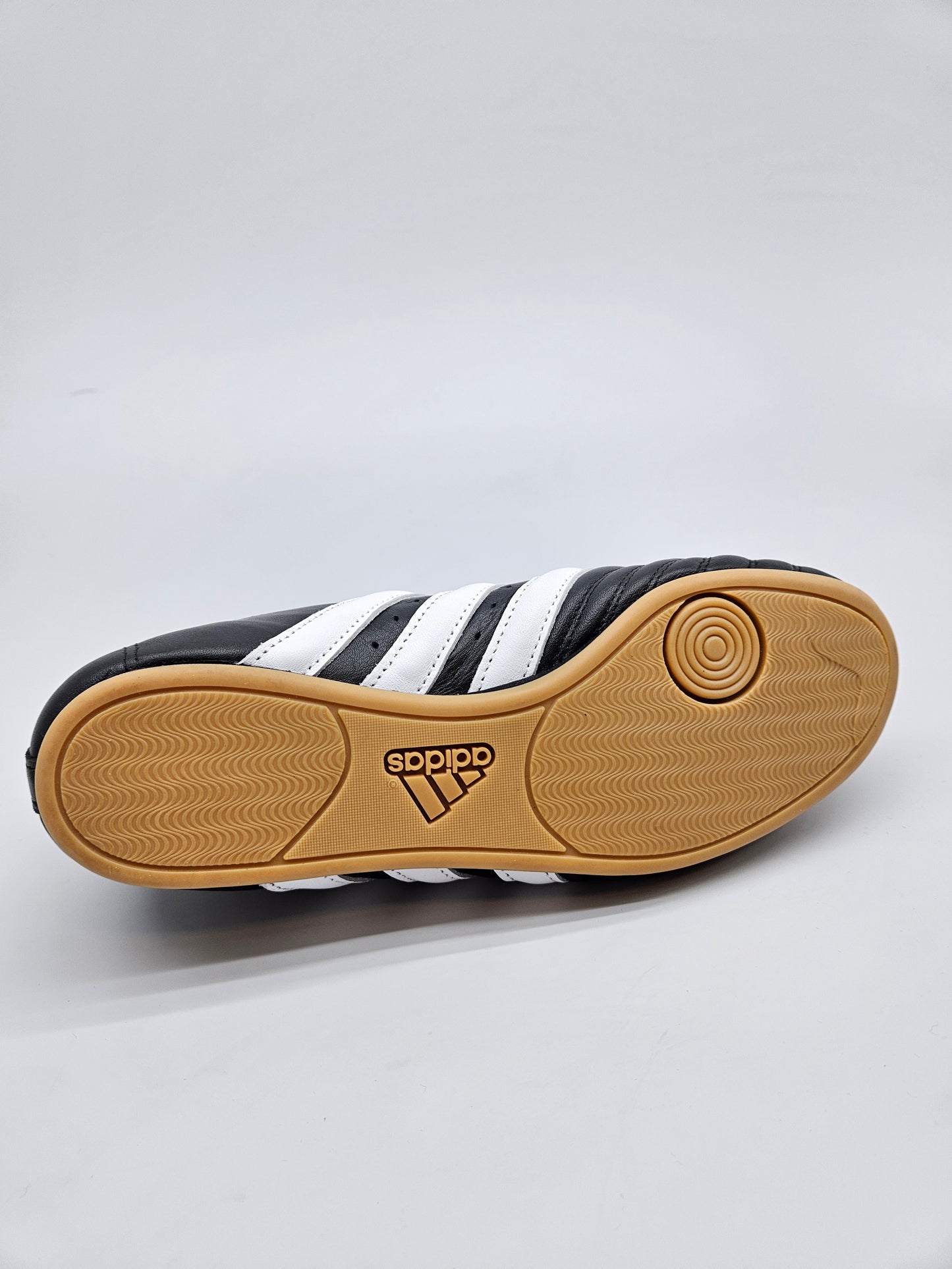 ADIDAS NOVI ORIGINAL PATIKI BR 40