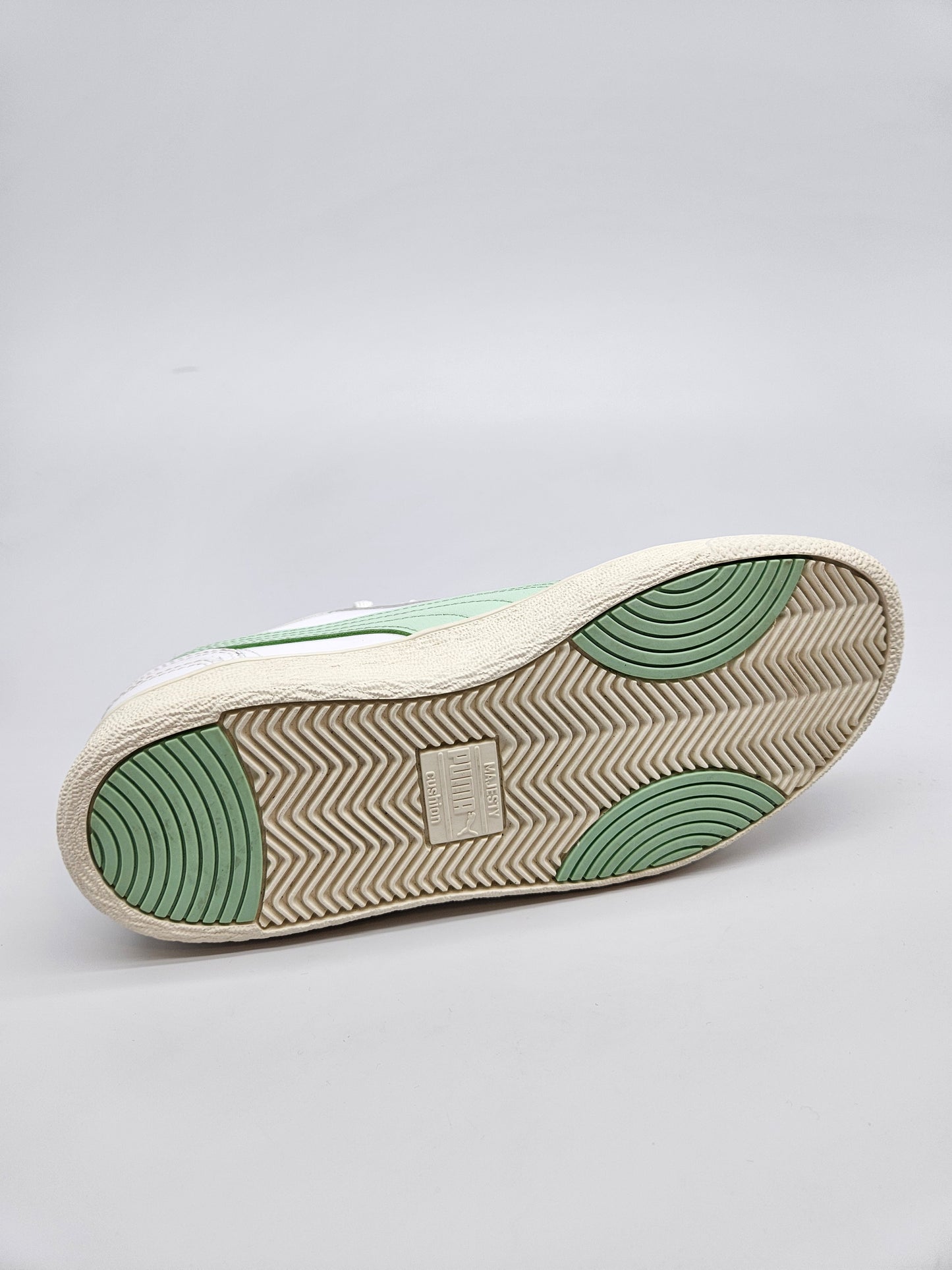 PUMA NOVI ORIGINAL PATIKI BR 37.5