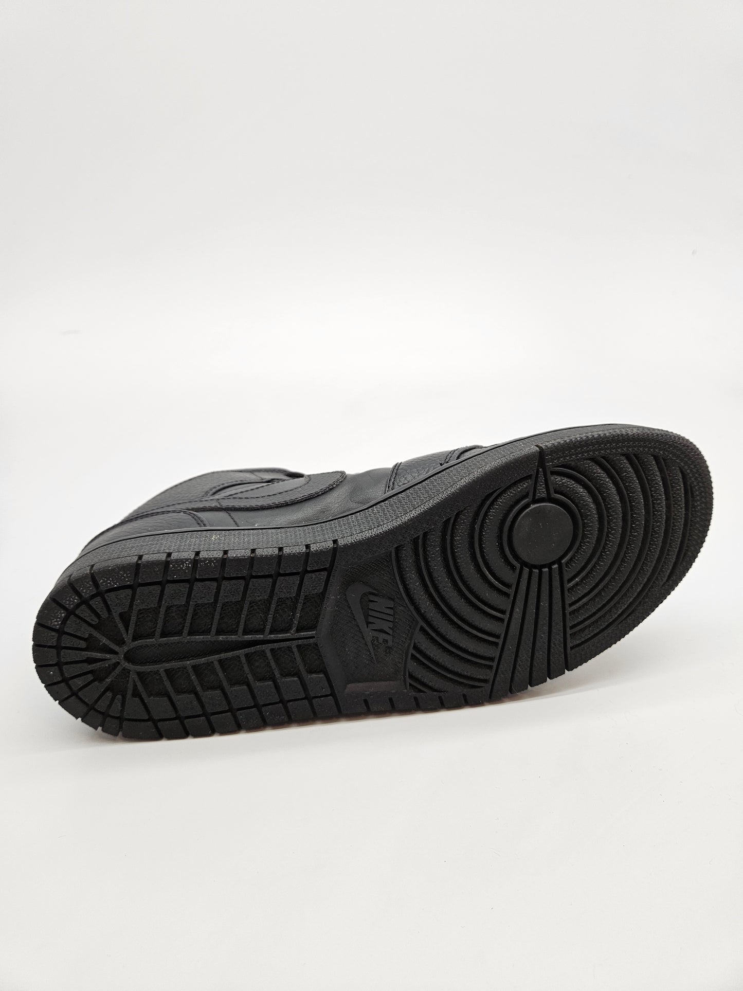 NIKE JORDAN ORIGINAL KOZNI PATIKI BR 44