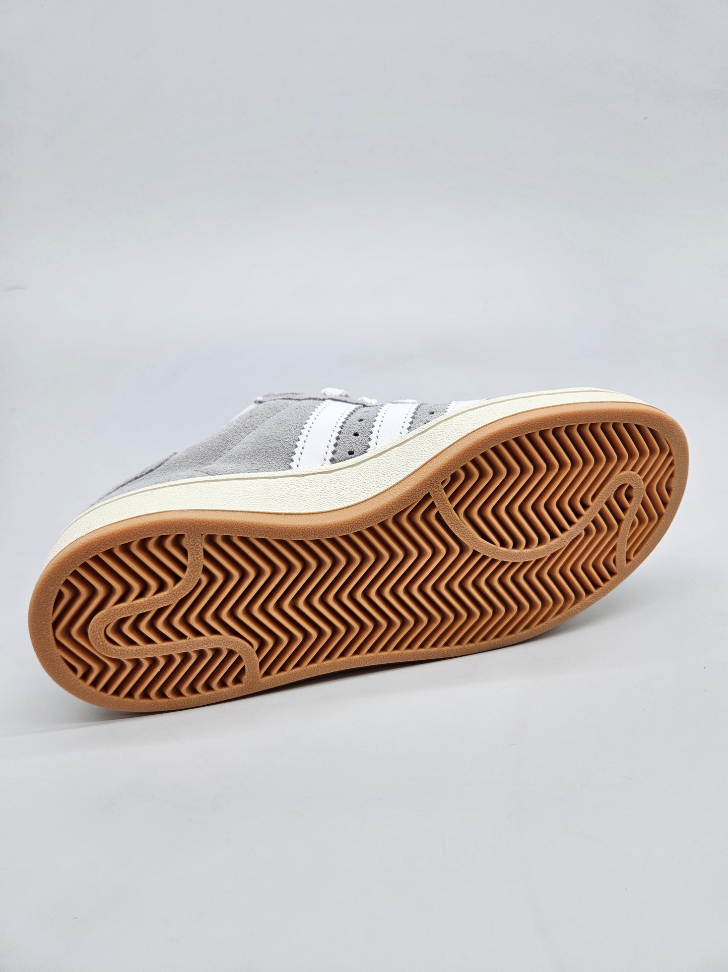 ADIDAS NOVI ORIGINAL PATIKI BR 37