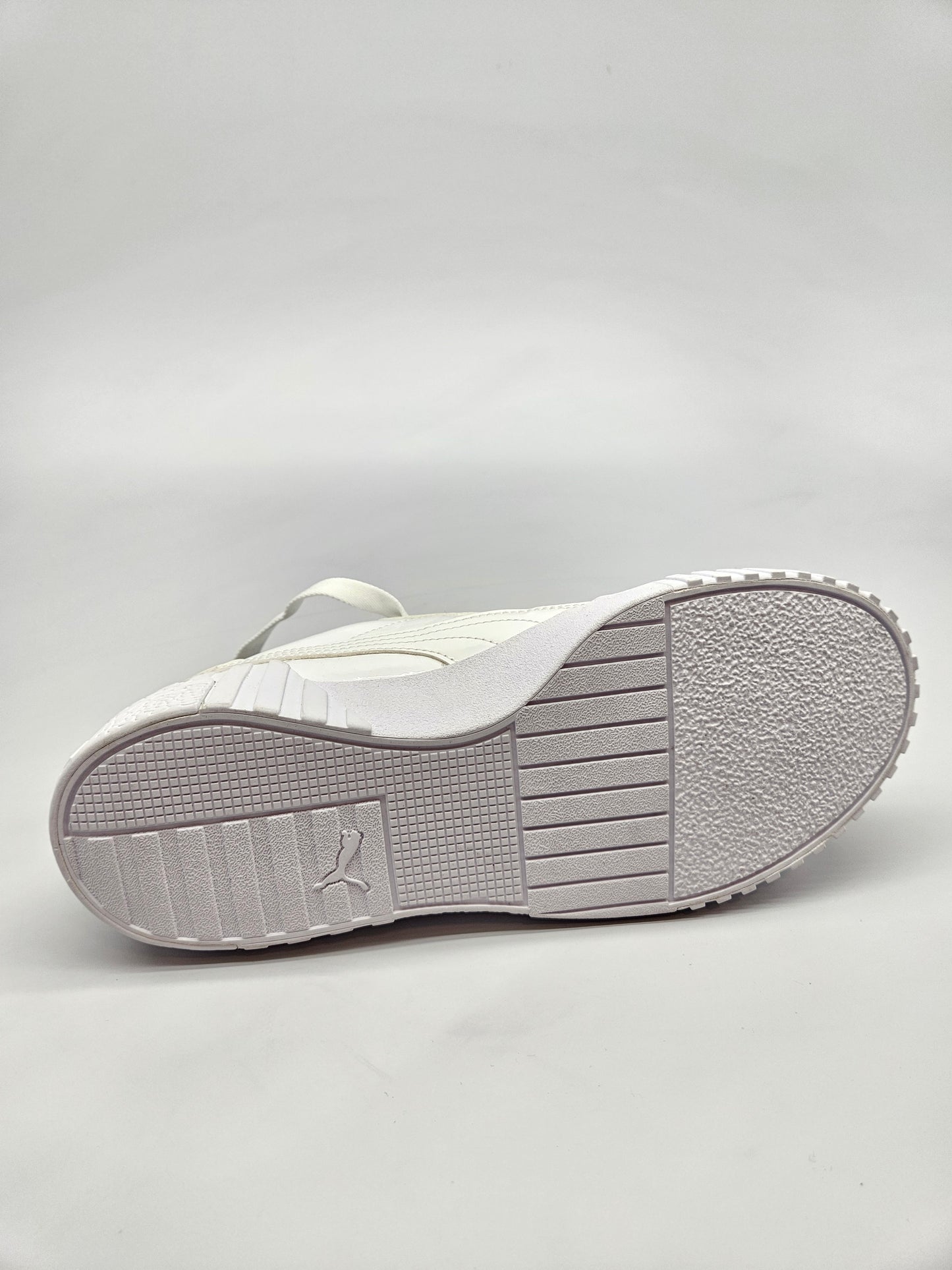 PUMA NOVI ORIGINAL PATIKI BR 38.5