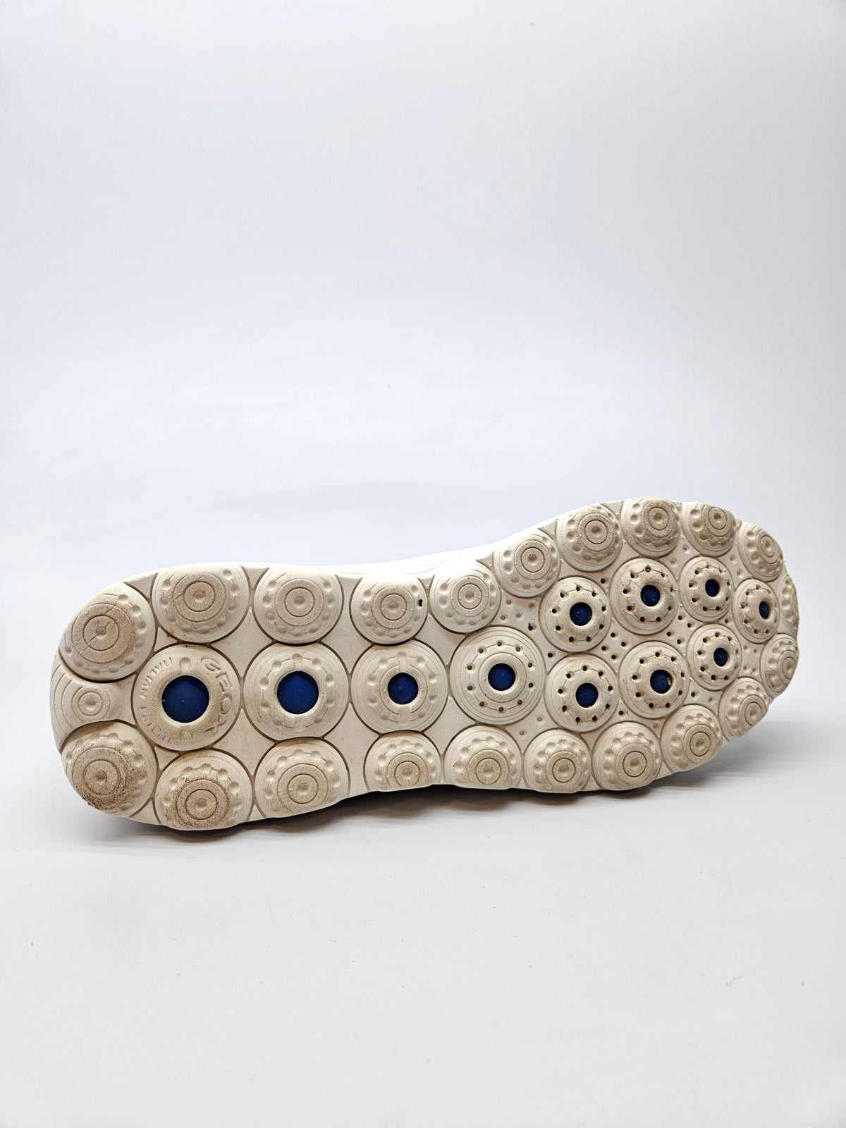 GEOX ORIGINAL PATIKI BR 38