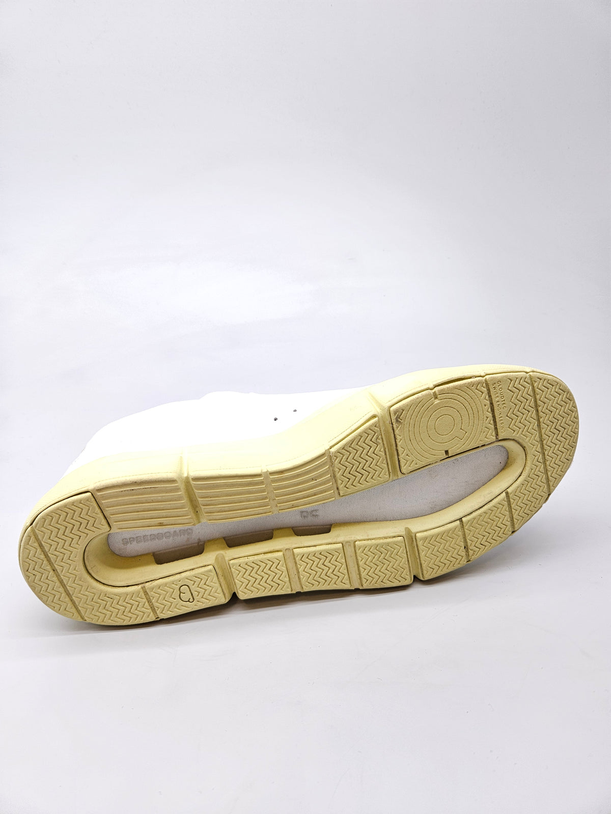 ON RUNNING ORIGINAL PATIKI BR 40