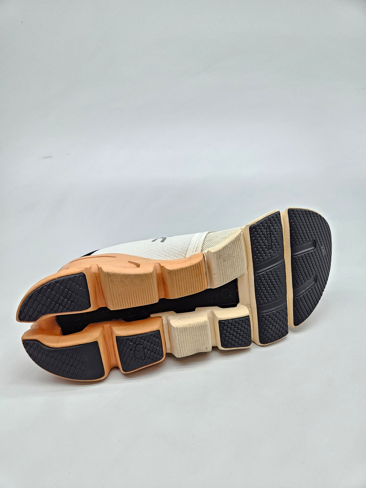 ON RUNNING ORIGINAL PATIKI BR 40