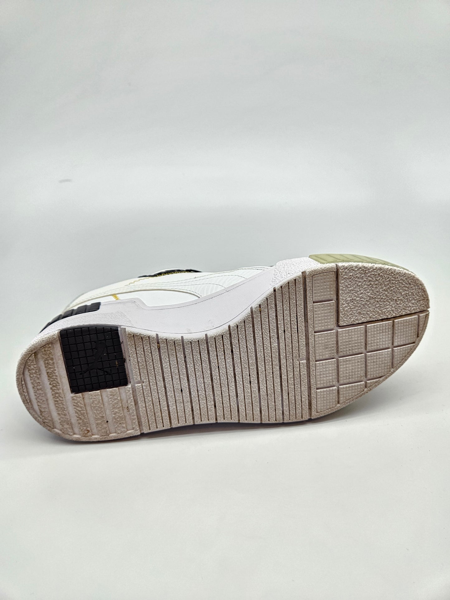 PUMA ORIGINAL PATIKI BR 38.5