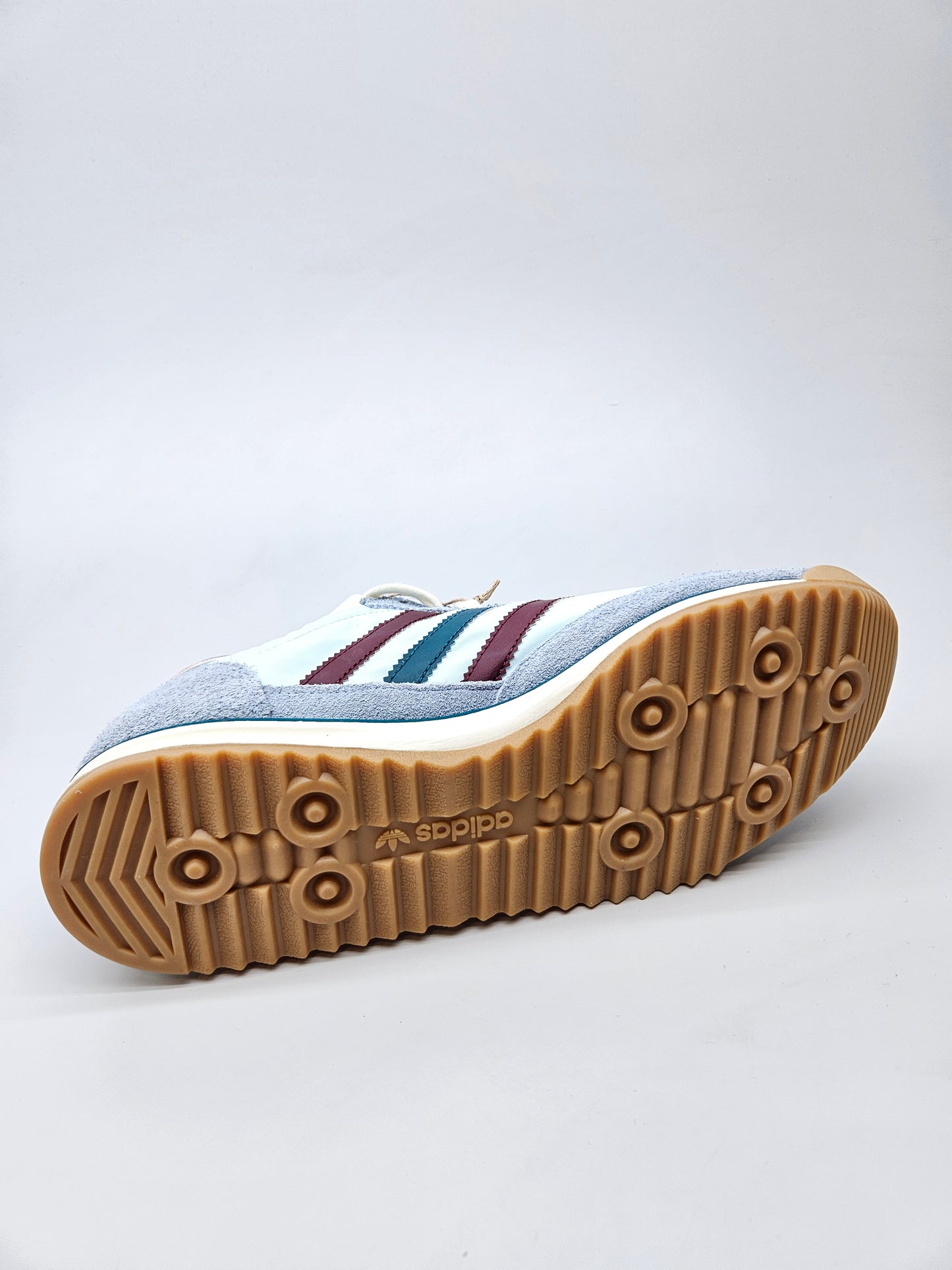 ADIDAS NOVI ORIGINAL PATIKI BR 43