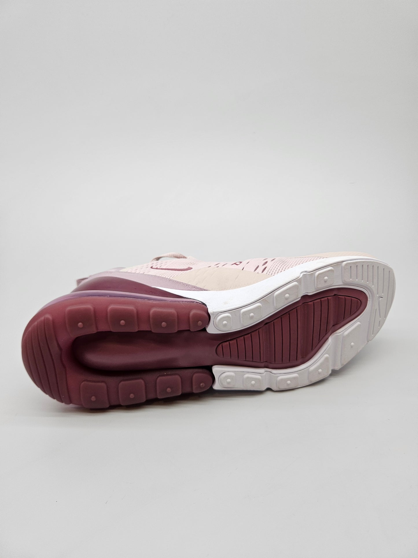 NIKE AIR MAX NOVI ORIGINAL PATIKI BR 40.5