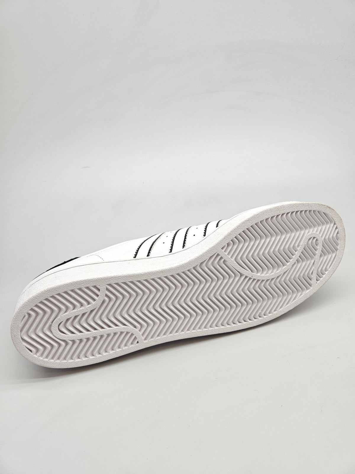 ADIDAS NOVI ORIGINAL PATIKI BR 46