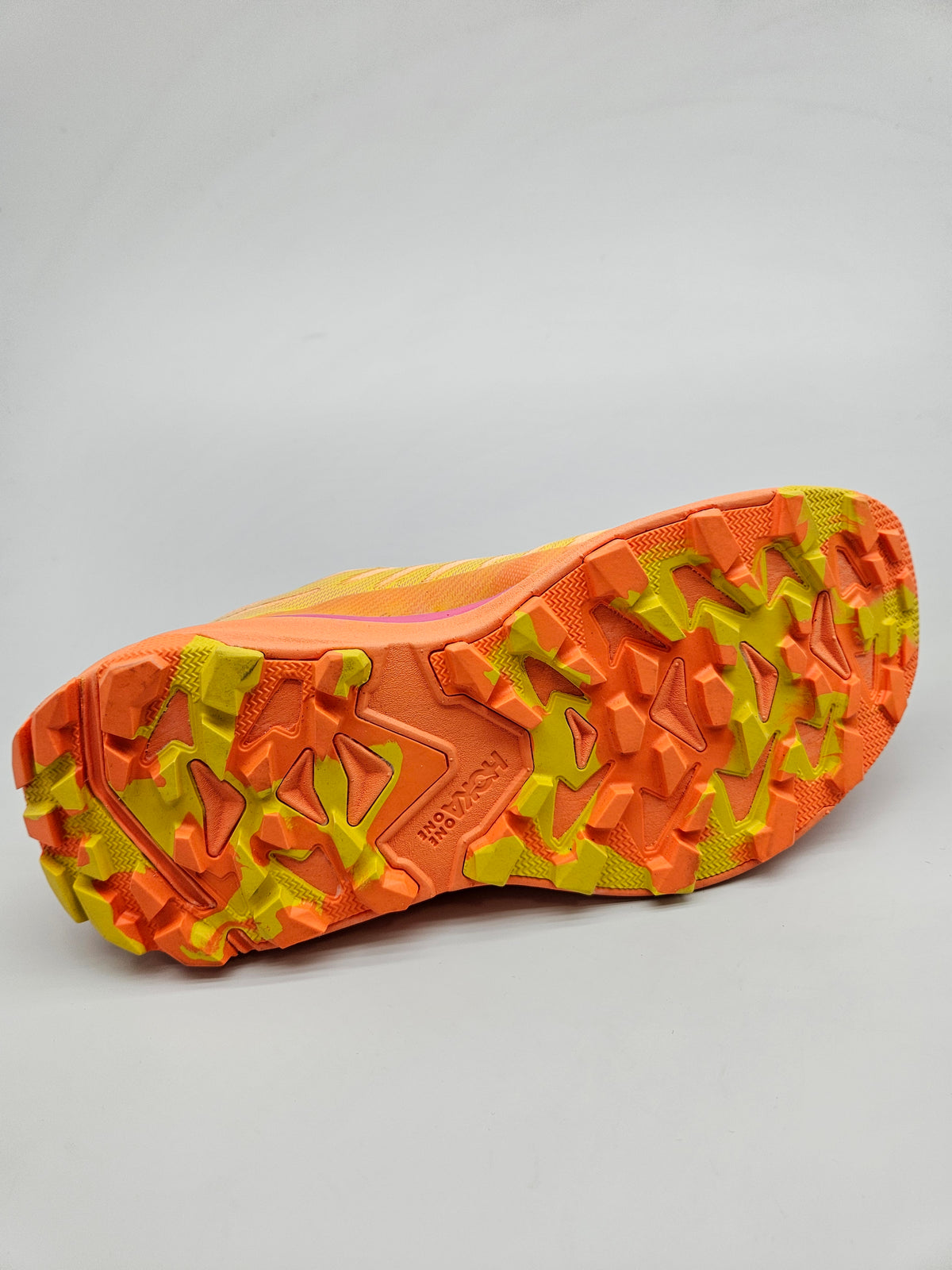 HOKA NOVI ORIGINAL PATIKI BR 38.5