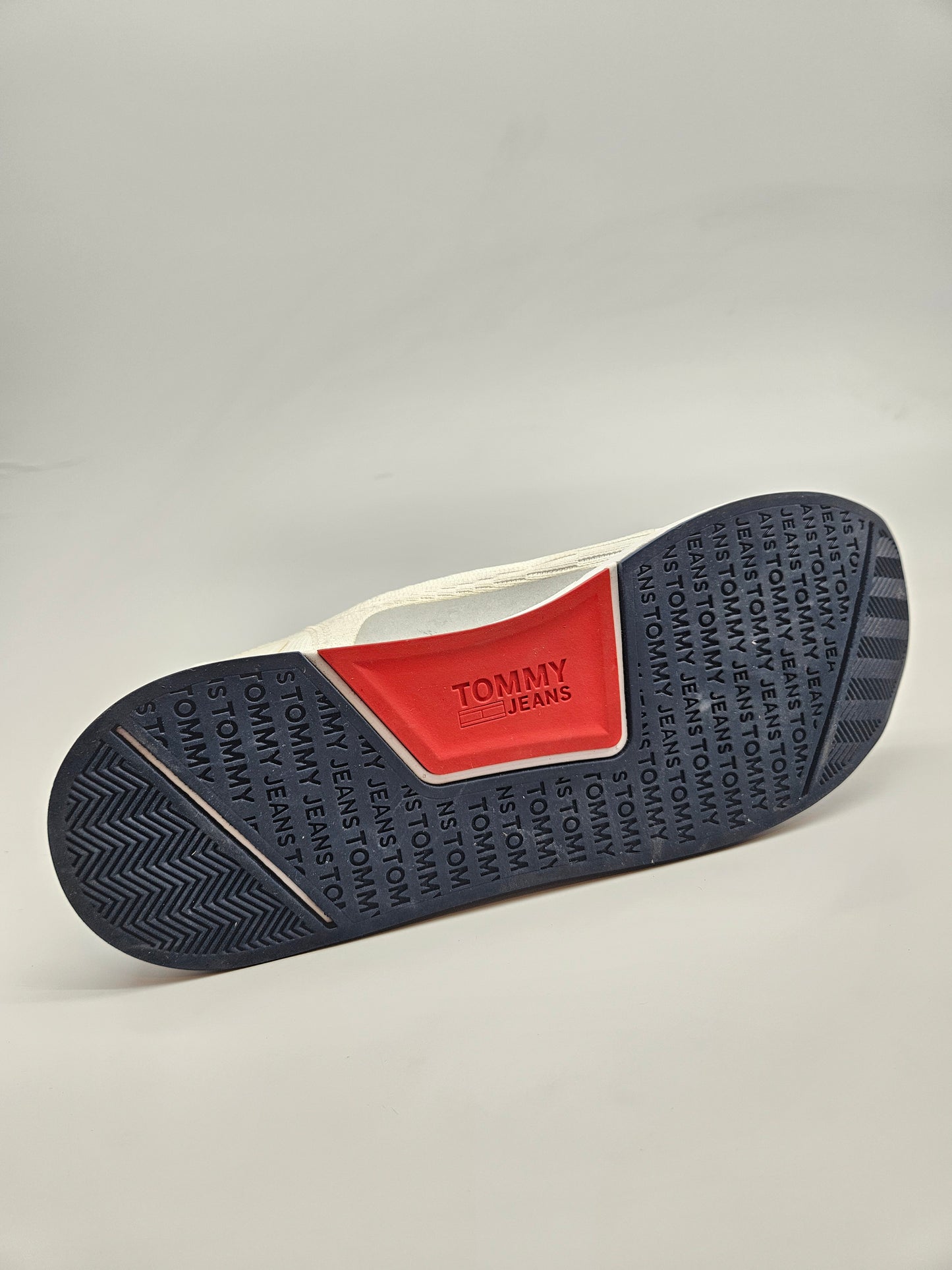TOMMY HILFIGER ORIGINAL PATIKI BR 45