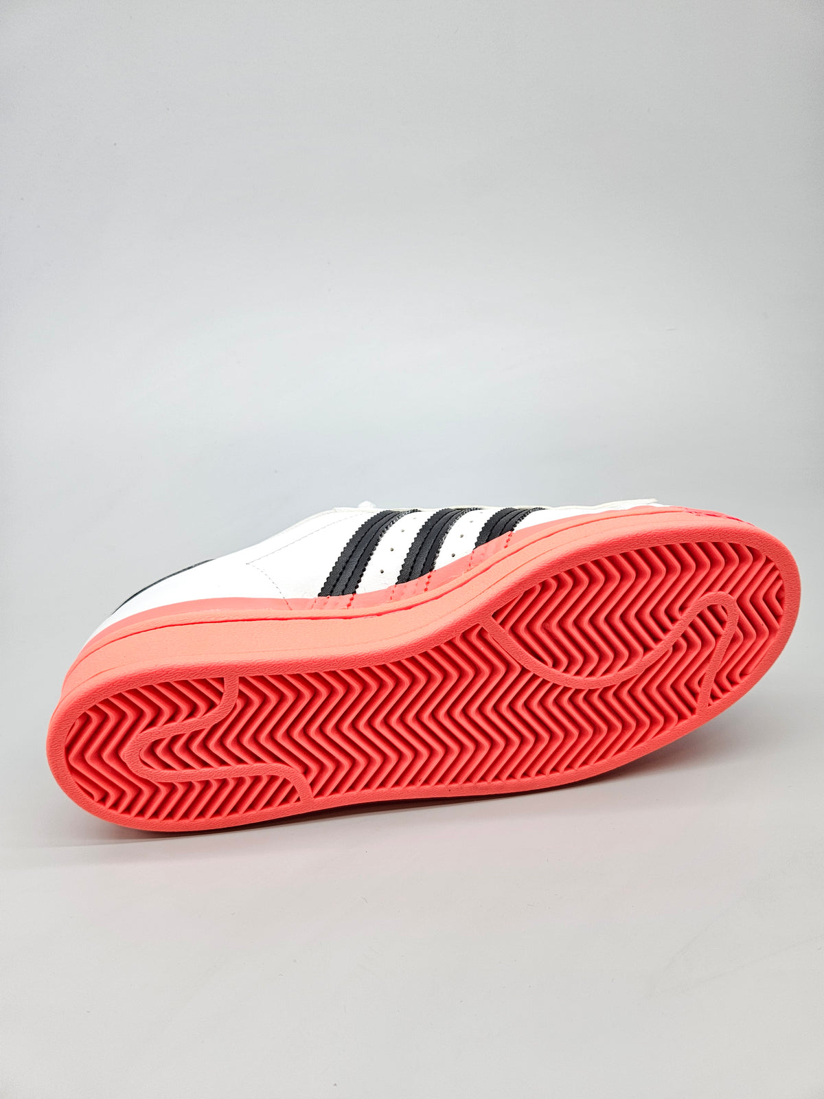 ADIDAS NOVI ORIGINAL ORIGINAL PATIKI BR 38